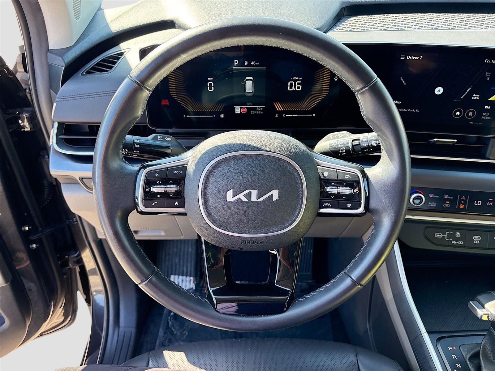 2025 Kia Carnival LXS