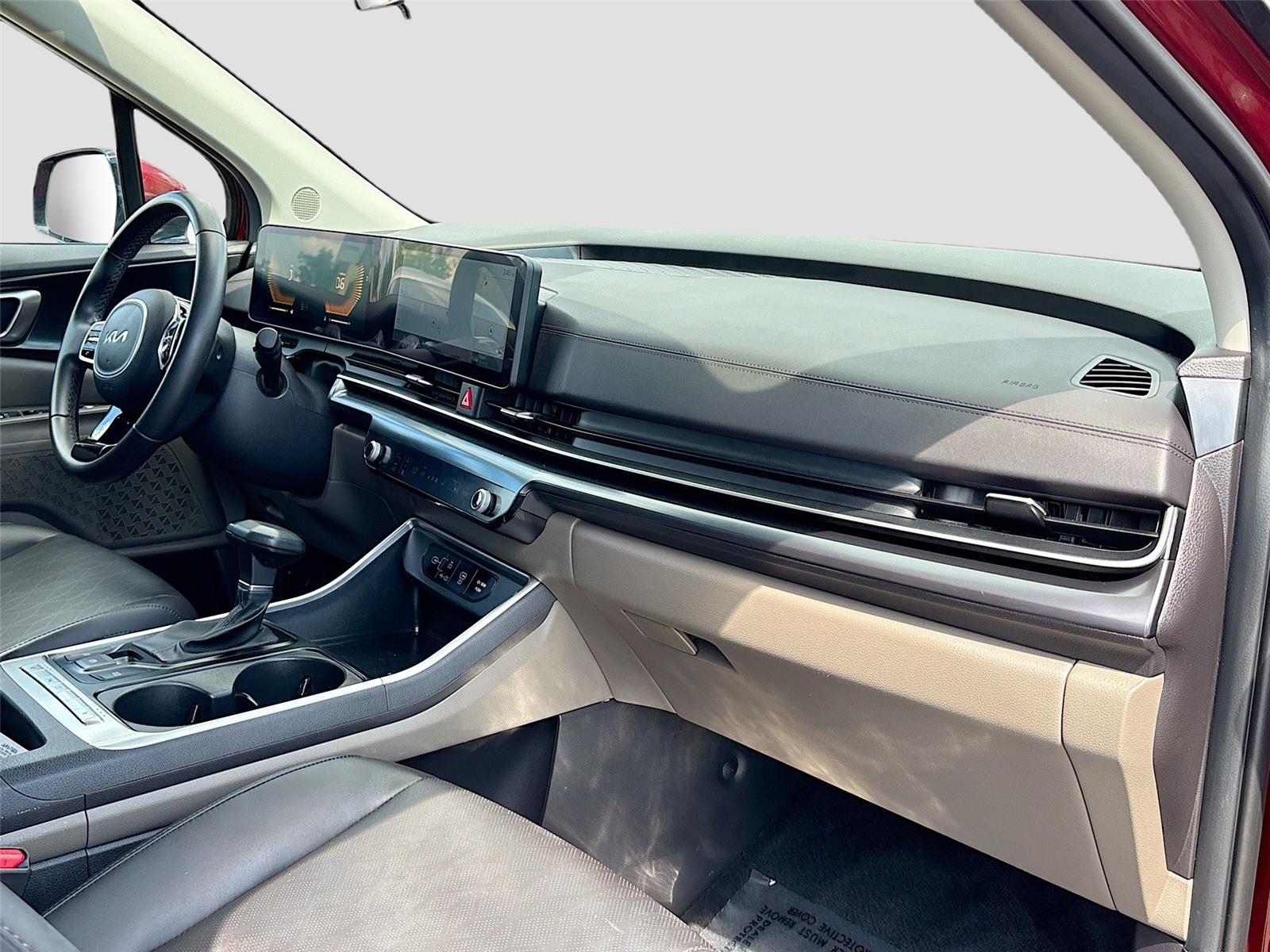2025 Kia Carnival LXS