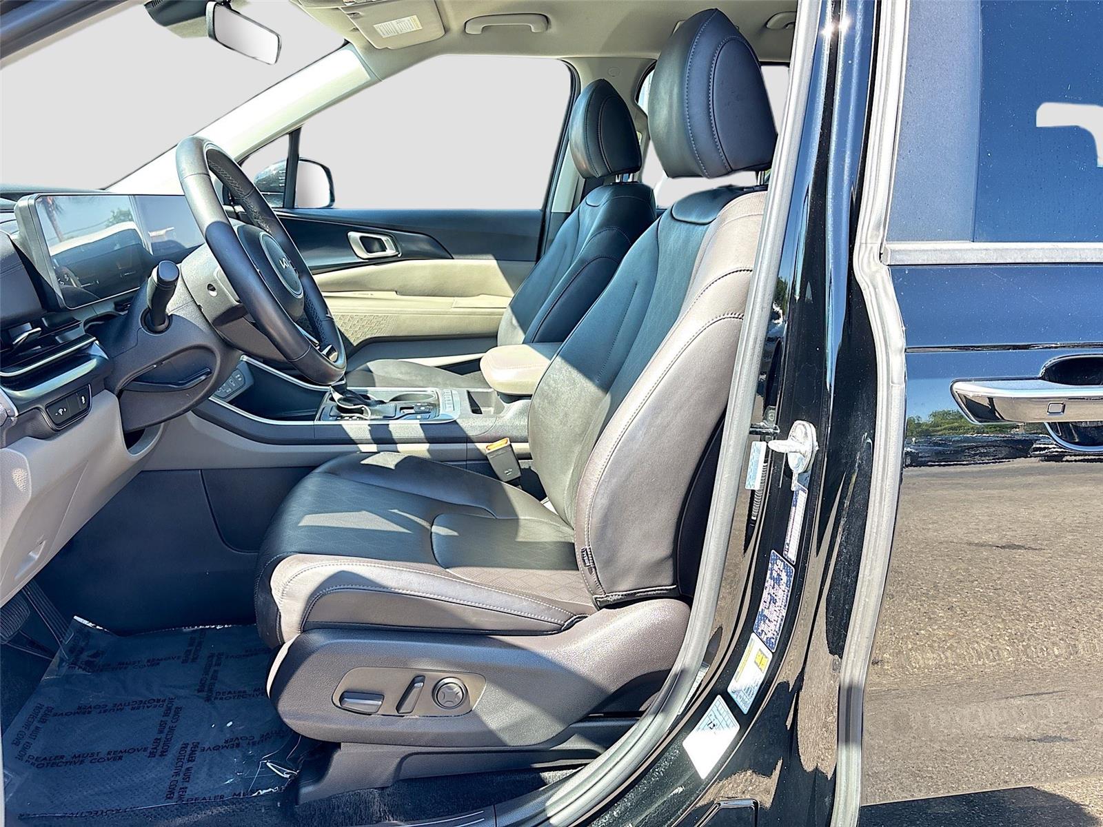 2025 Kia Carnival LXS