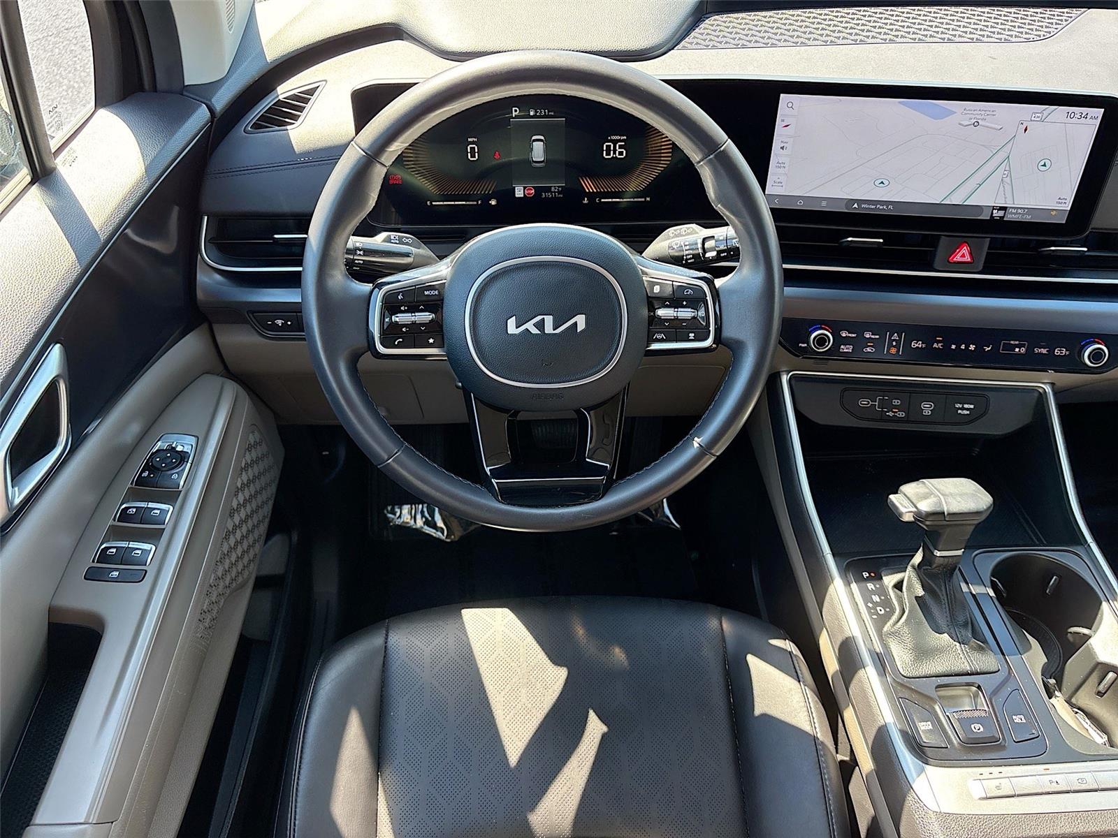 2025 Kia Carnival LXS