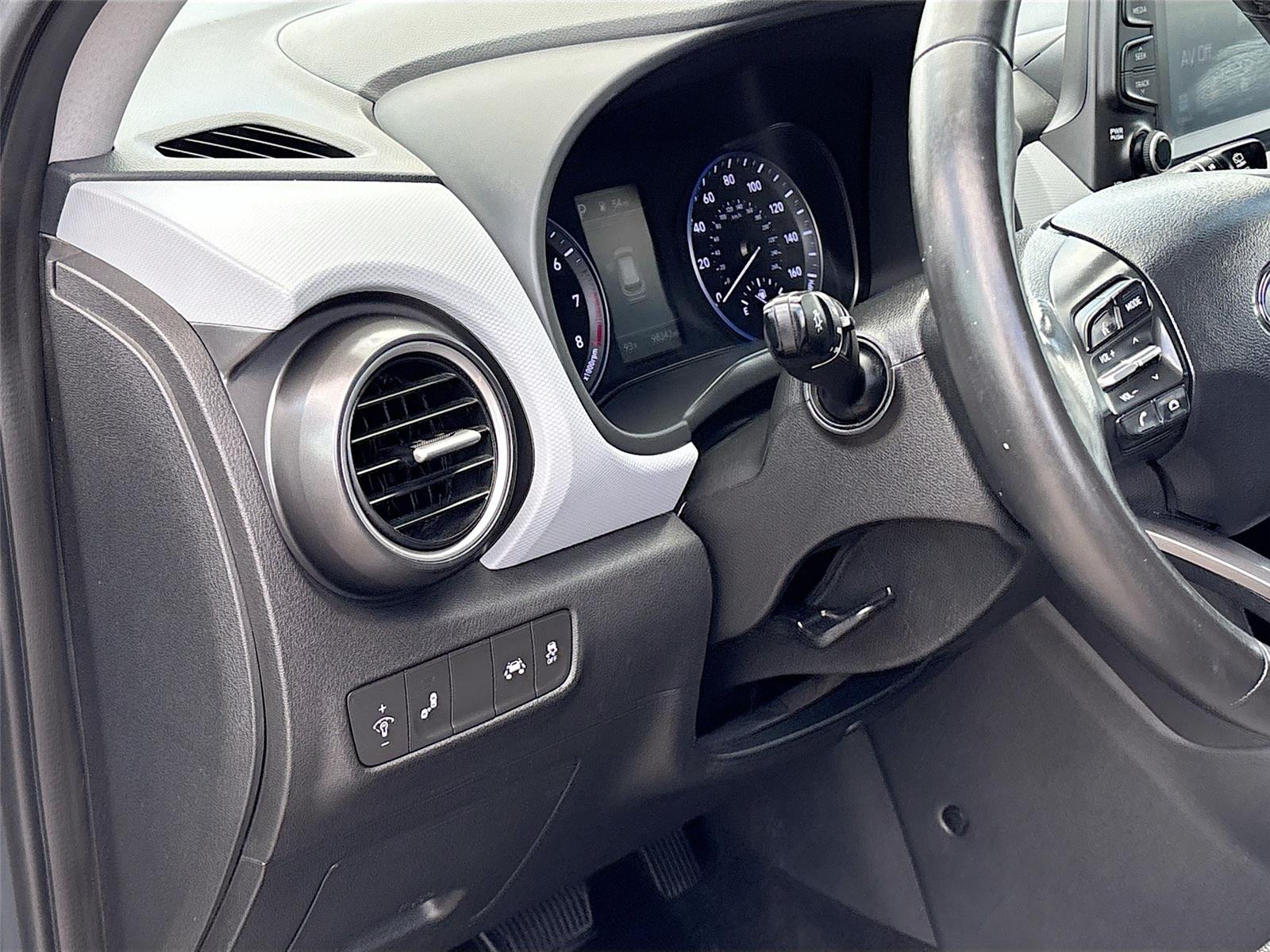 2020 Hyundai Kona SEL Plus