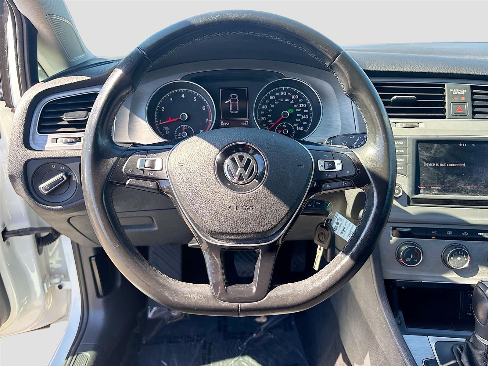 2016 Volkswagen Golf TSI S