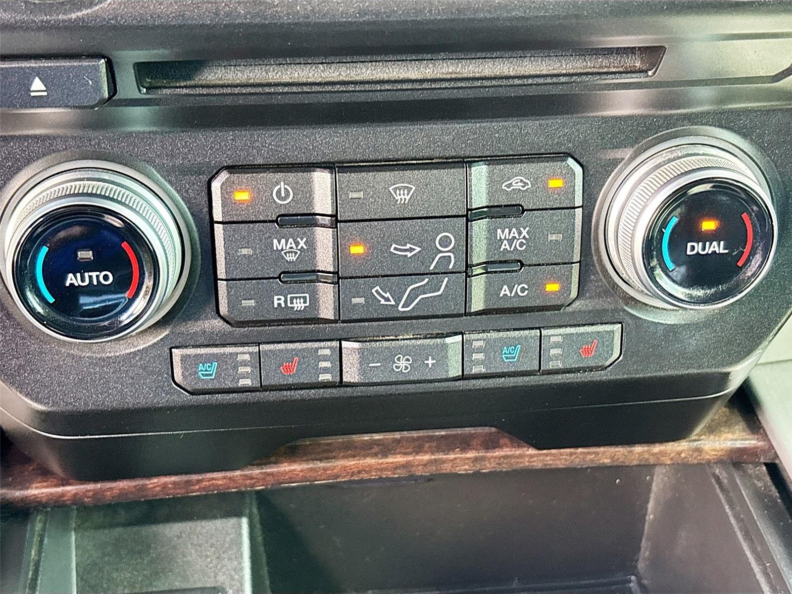 2017 Ford Super Duty F-250 SRW Platinum