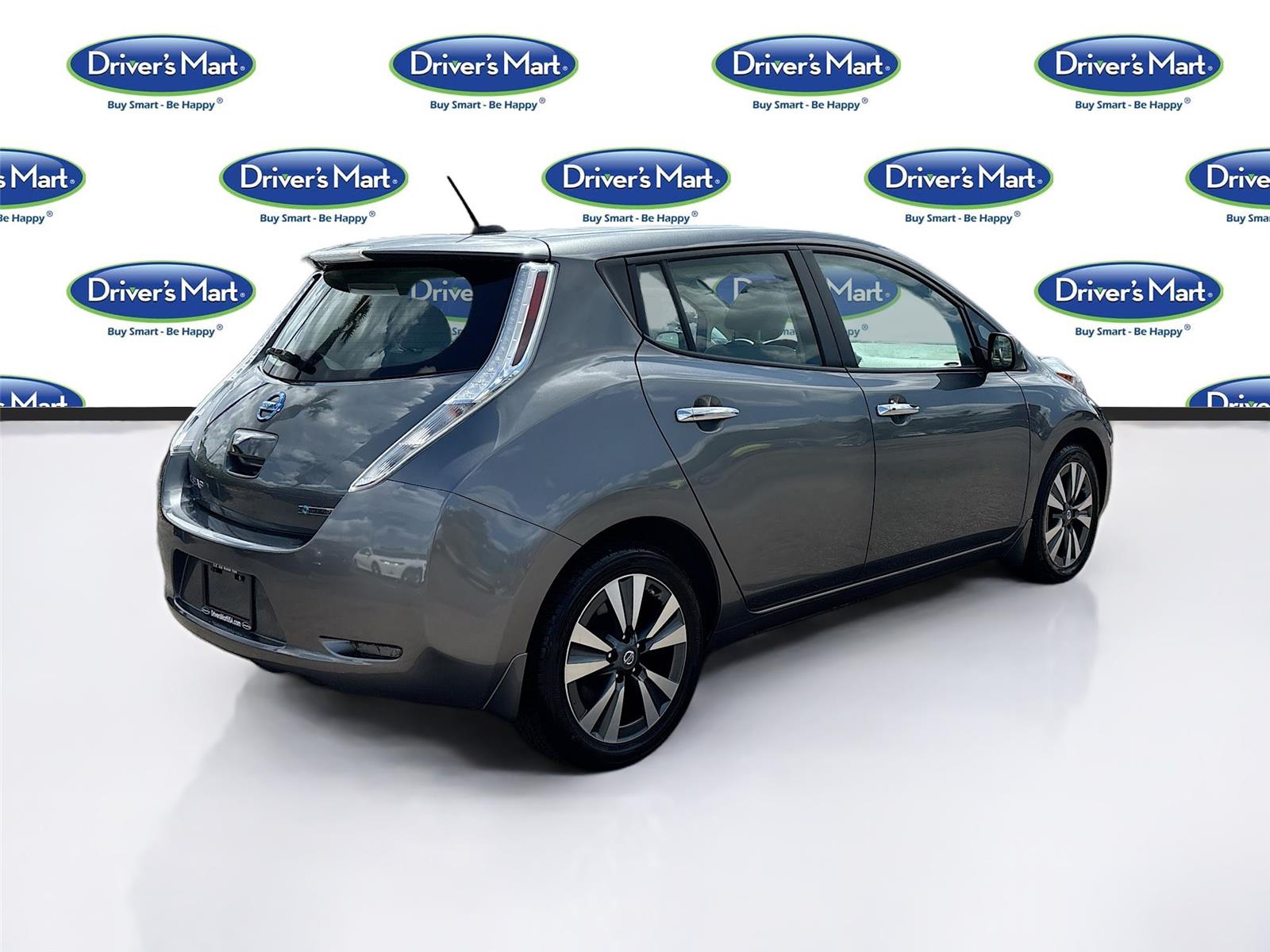 2016 Nissan LEAF SV