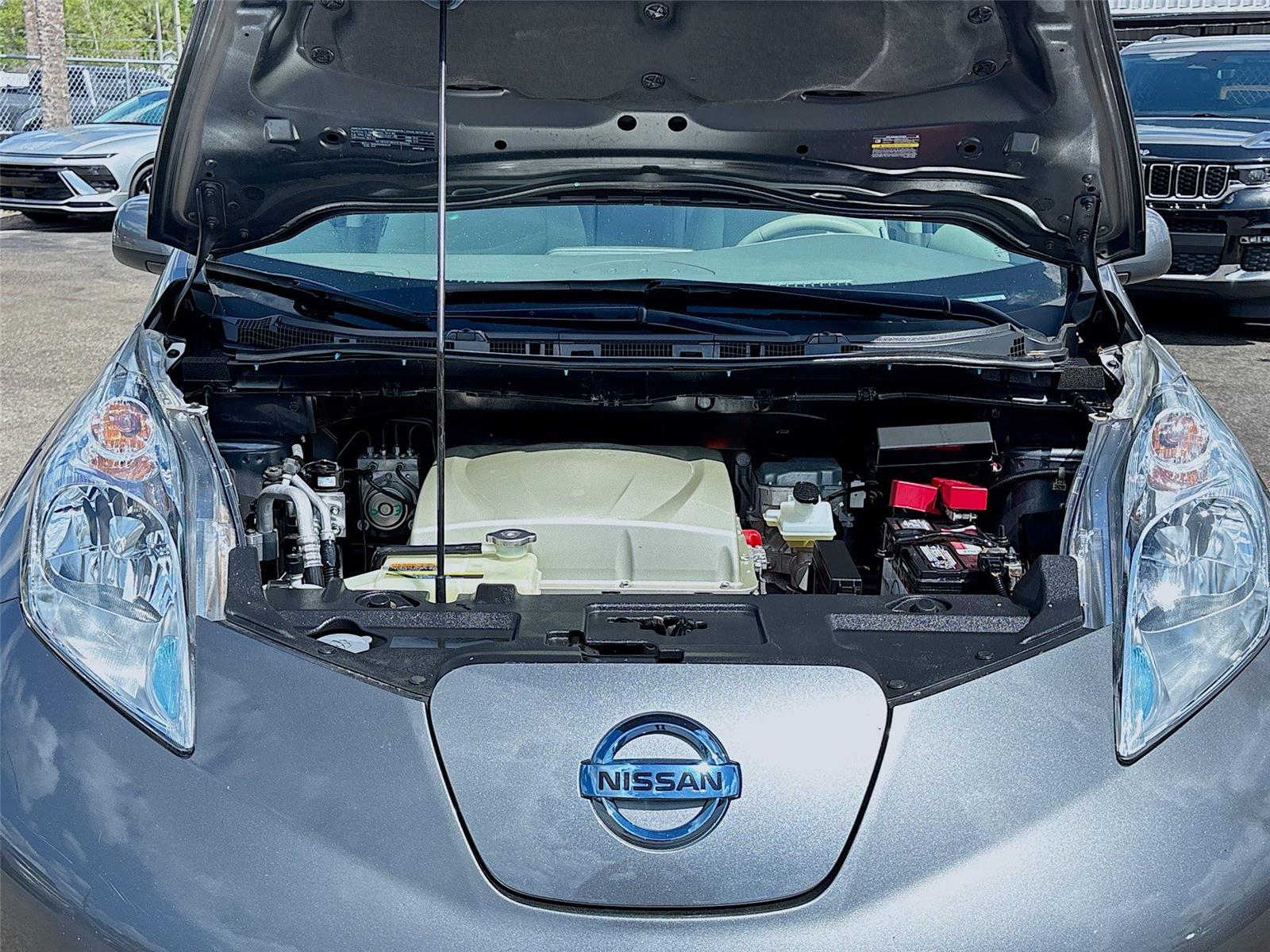 2016 Nissan LEAF SV