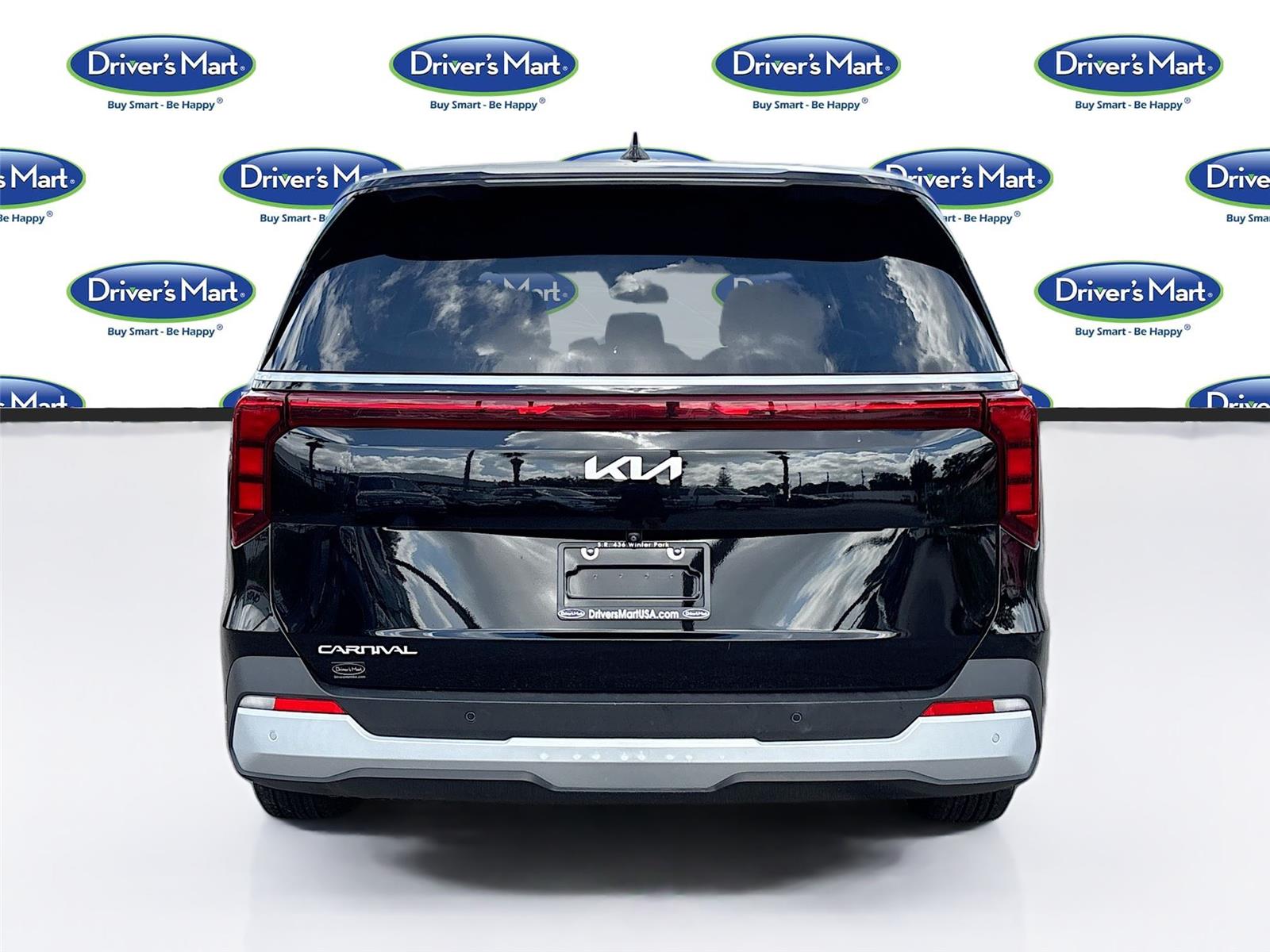 2025 Kia Carnival LXS