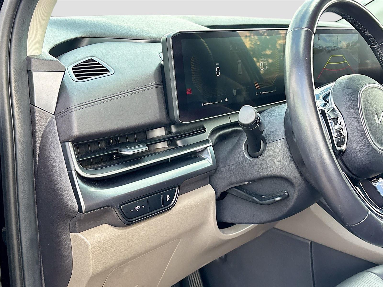 2025 Kia Carnival LXS