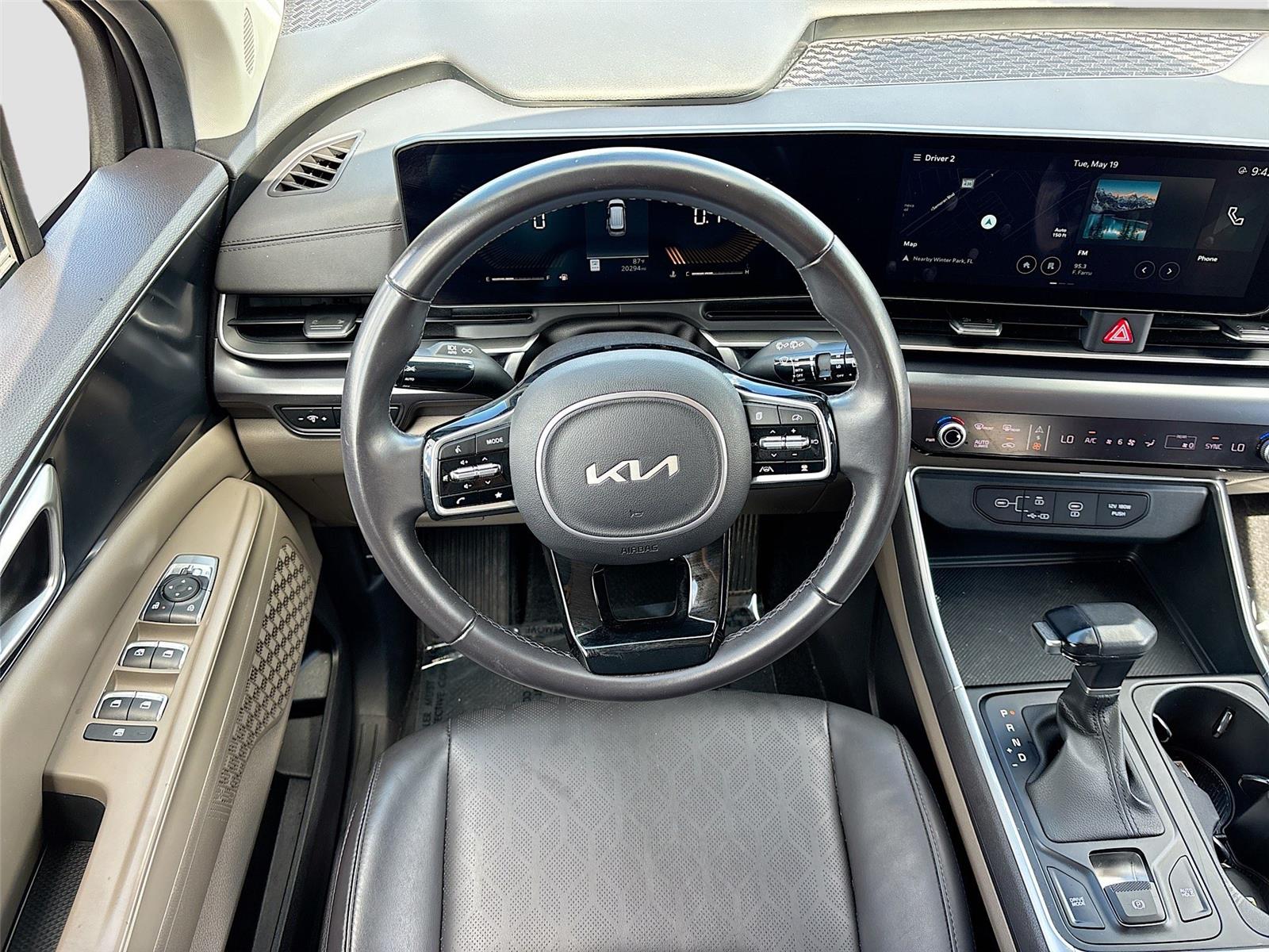 2025 Kia Carnival LXS