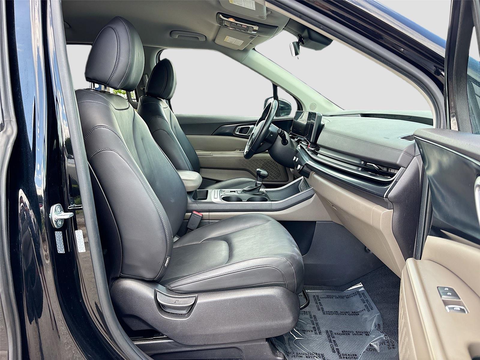 2025 Kia Carnival LXS