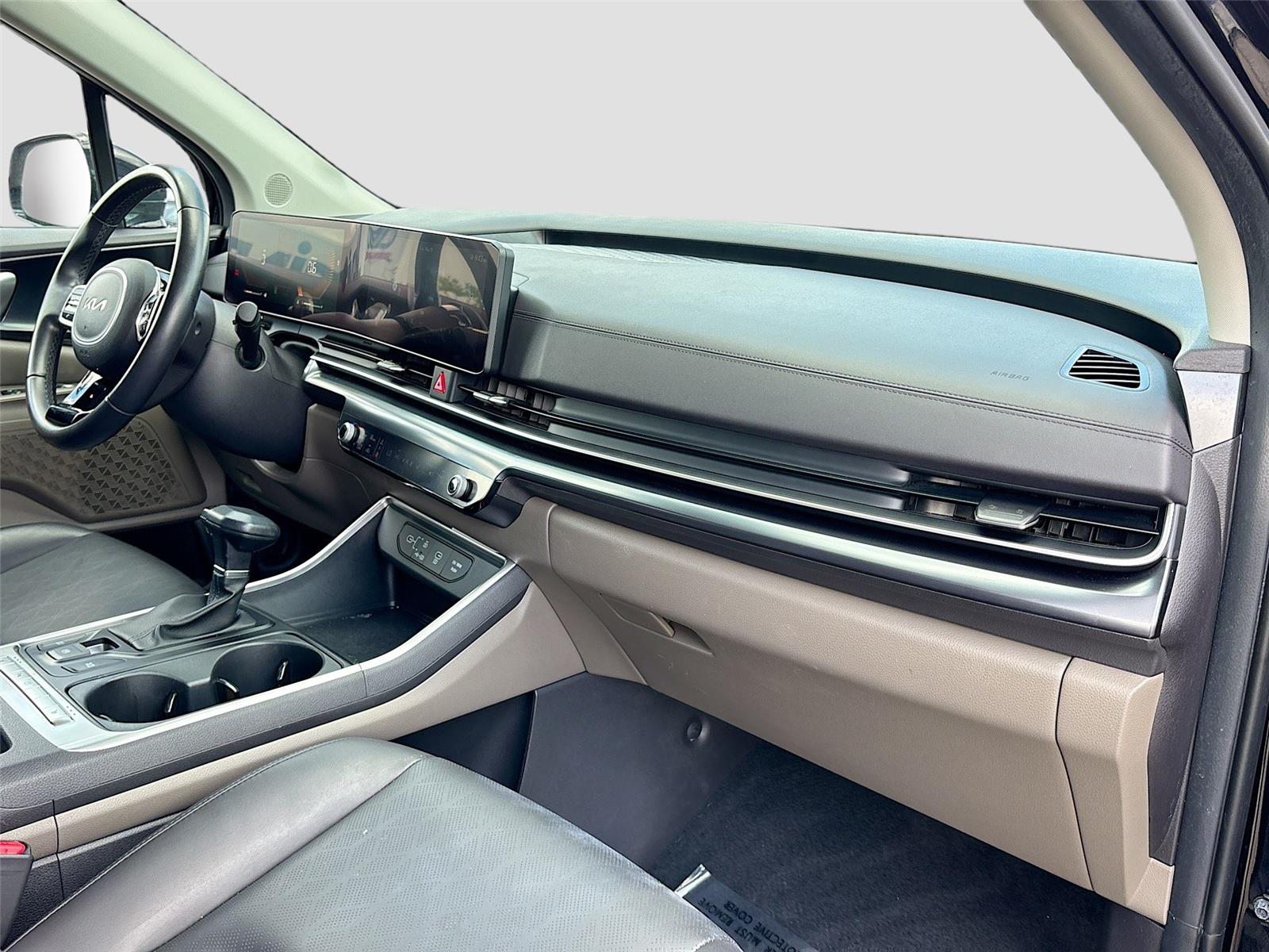 2025 Kia Carnival LXS