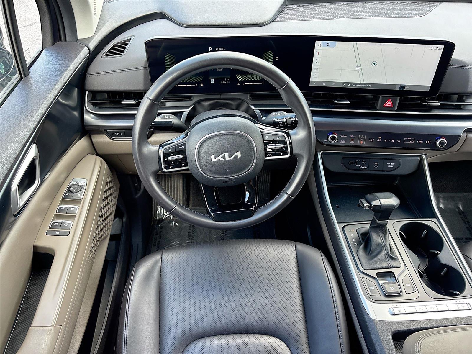 2025 Kia Carnival LXS