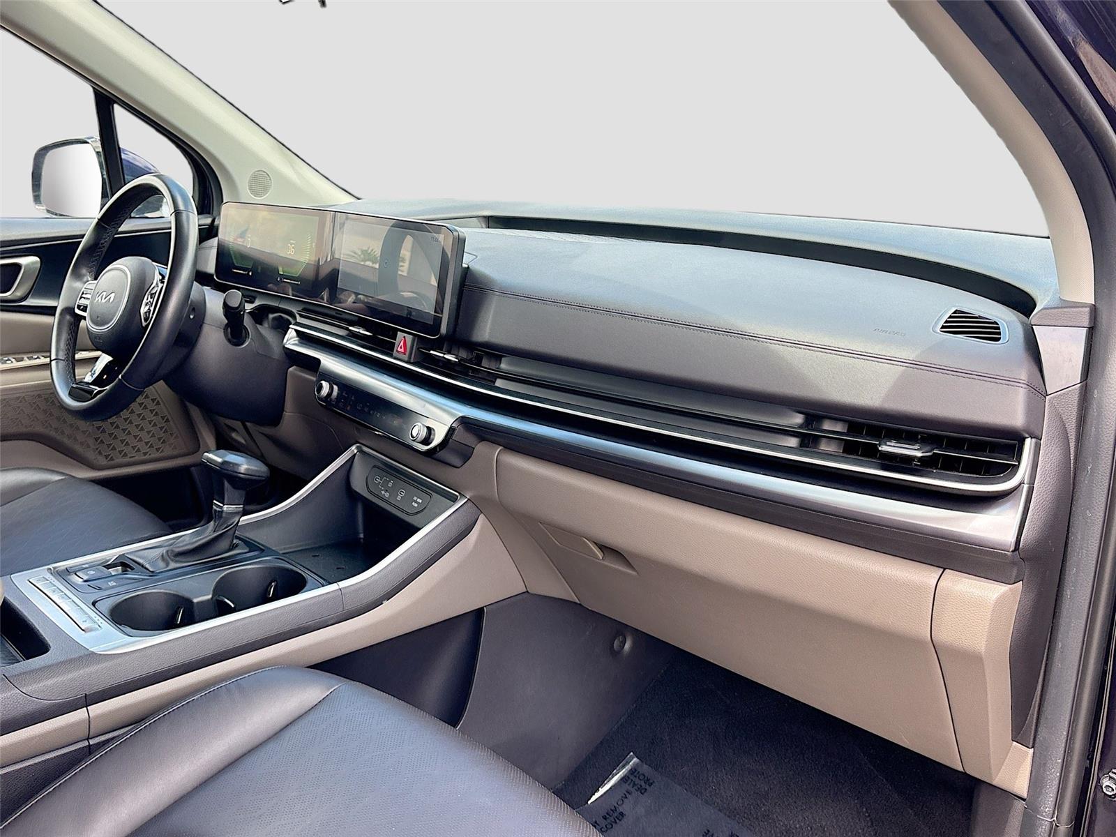 2025 Kia Carnival LXS