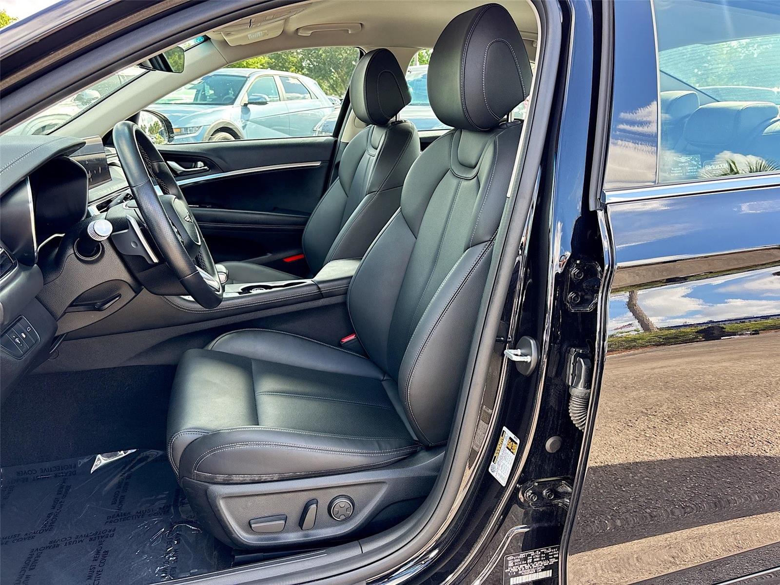2025 Genesis G70 2.5T