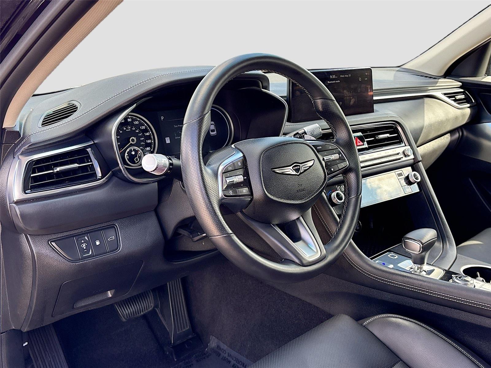 2025 Genesis G70 2.5T