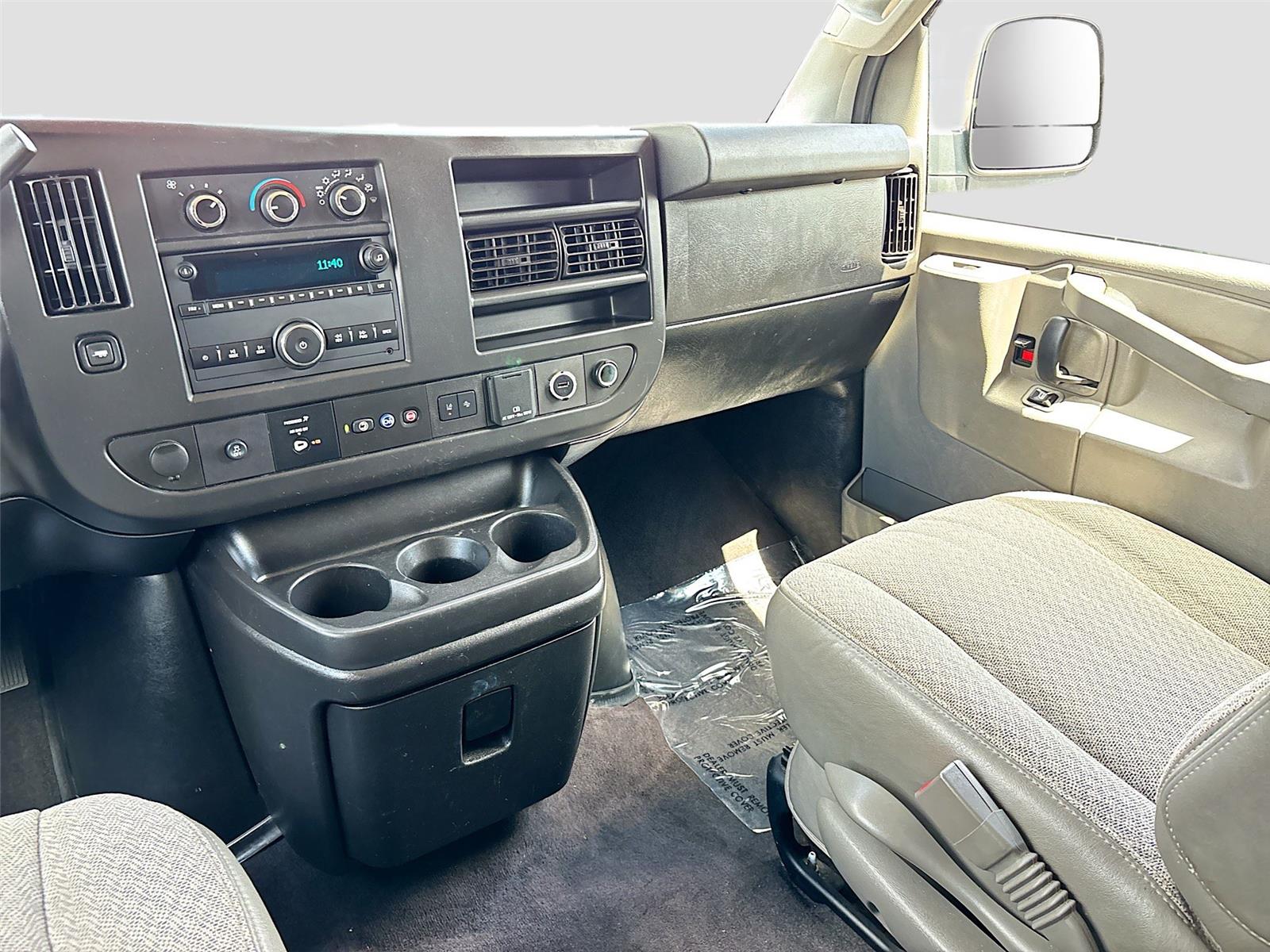 2020 Chevrolet Express Passenger LT