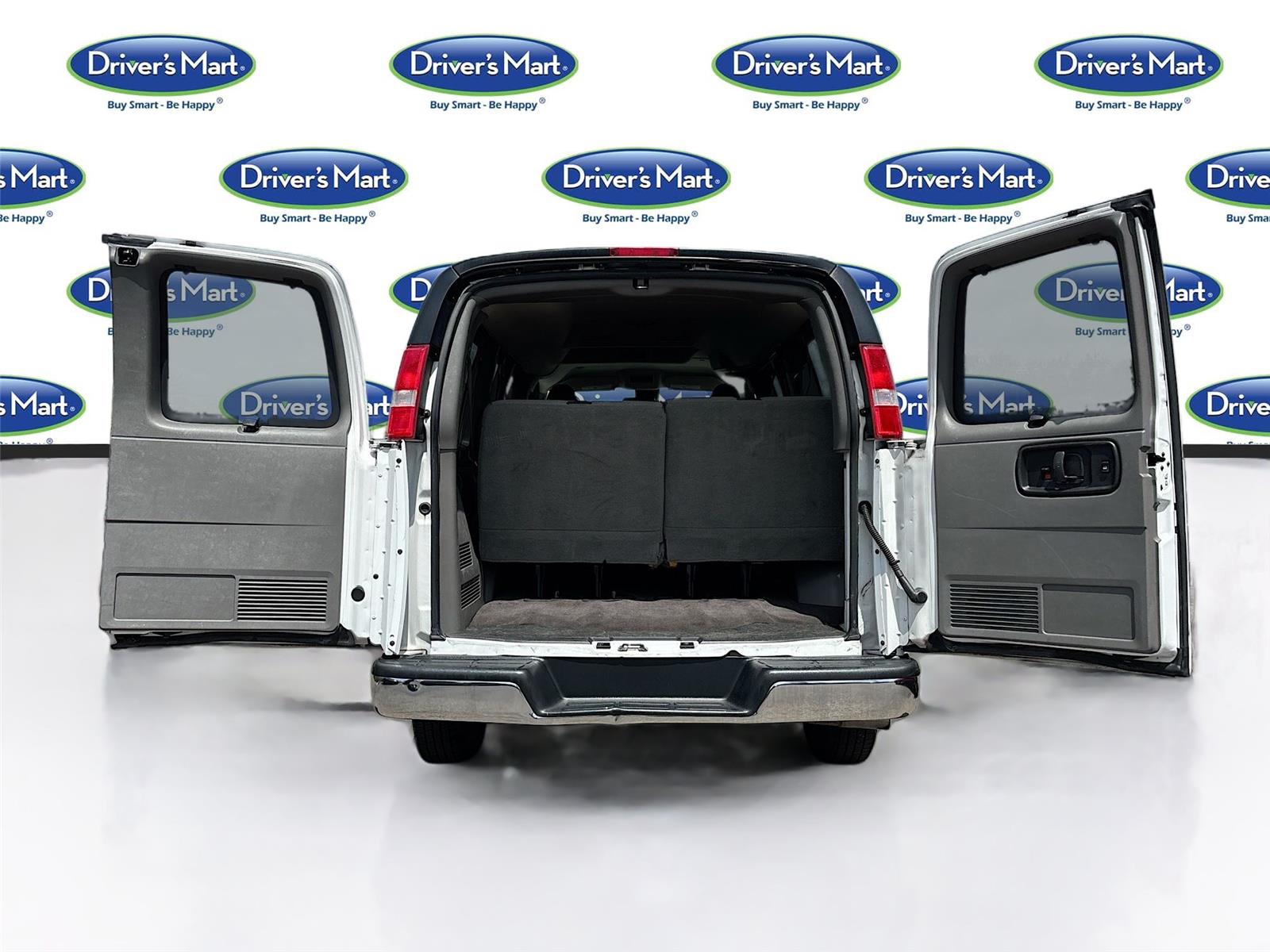 2020 Chevrolet Express Passenger LT
