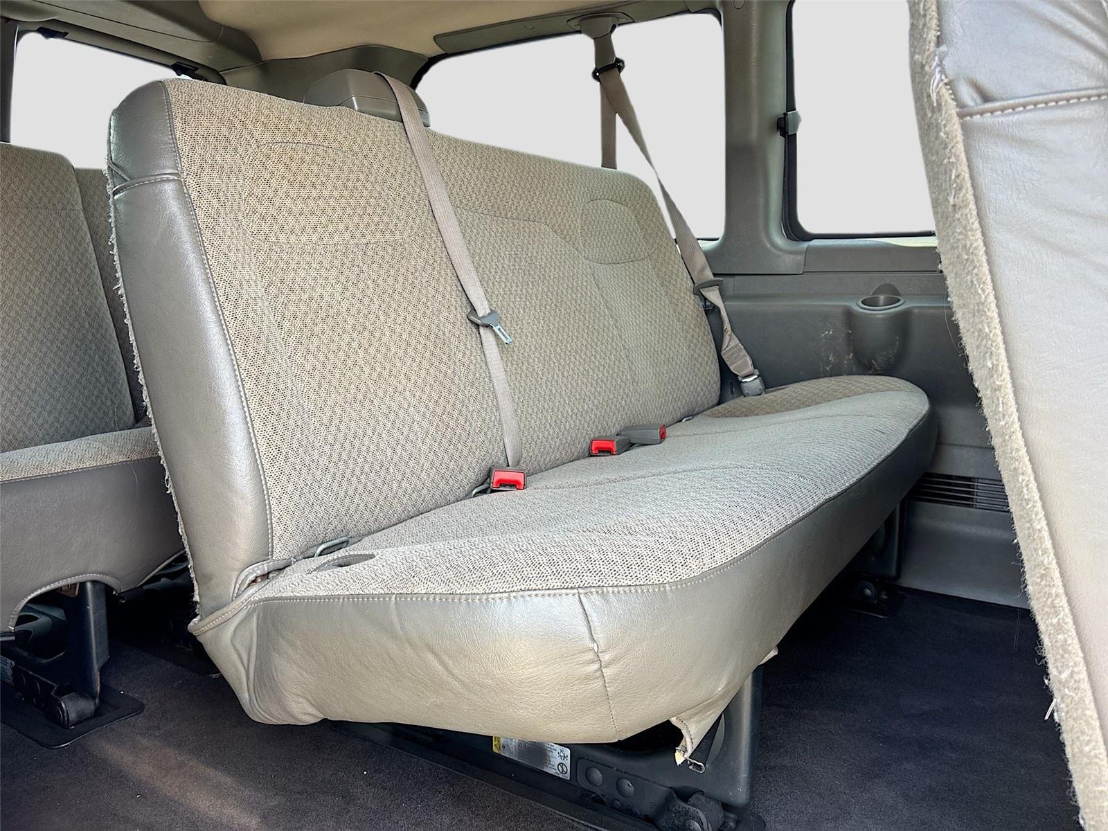 2020 Chevrolet Express Passenger LT