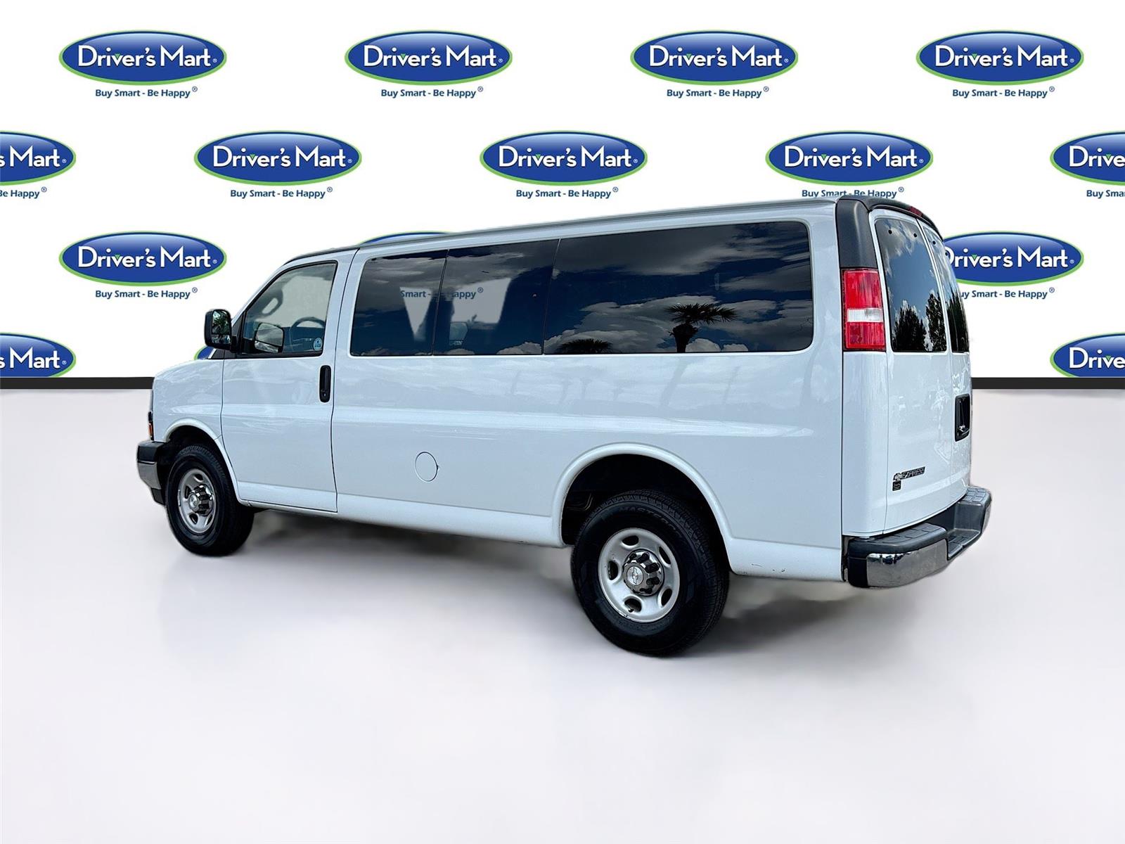 2020 Chevrolet Express Passenger LT