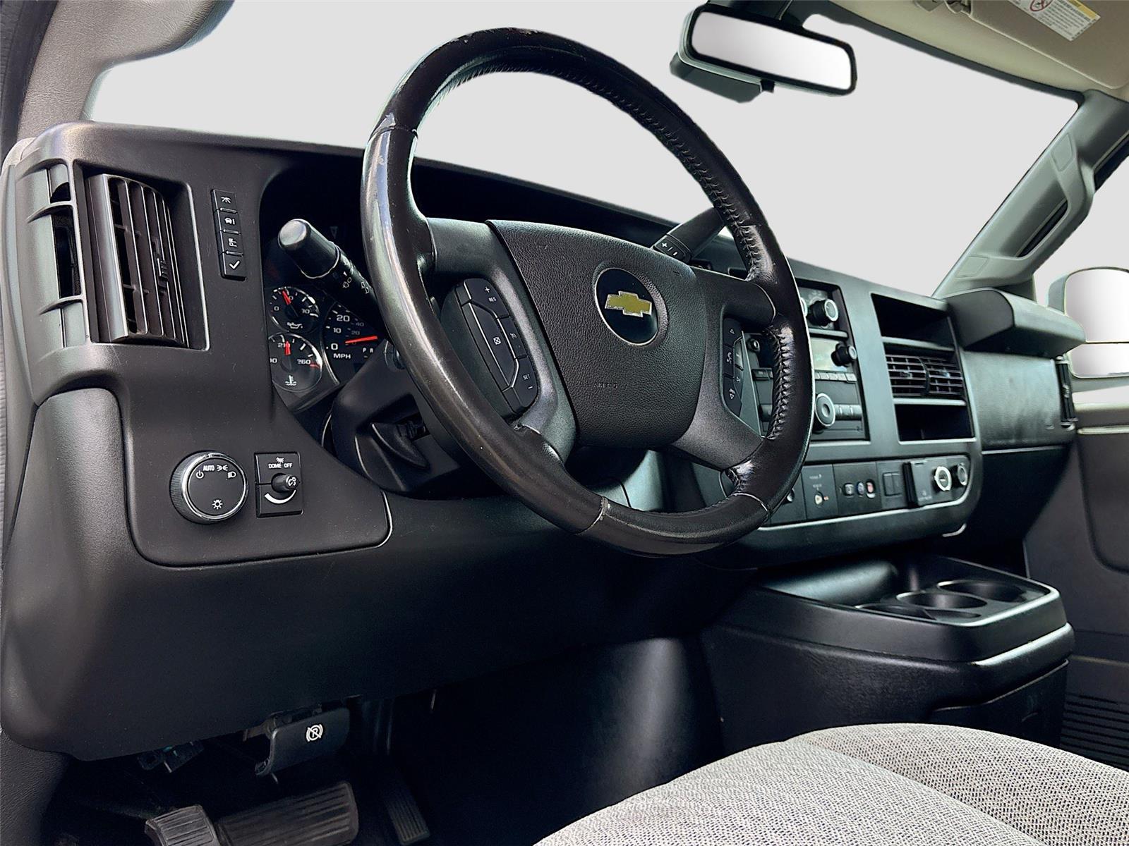 2020 Chevrolet Express Passenger LT
