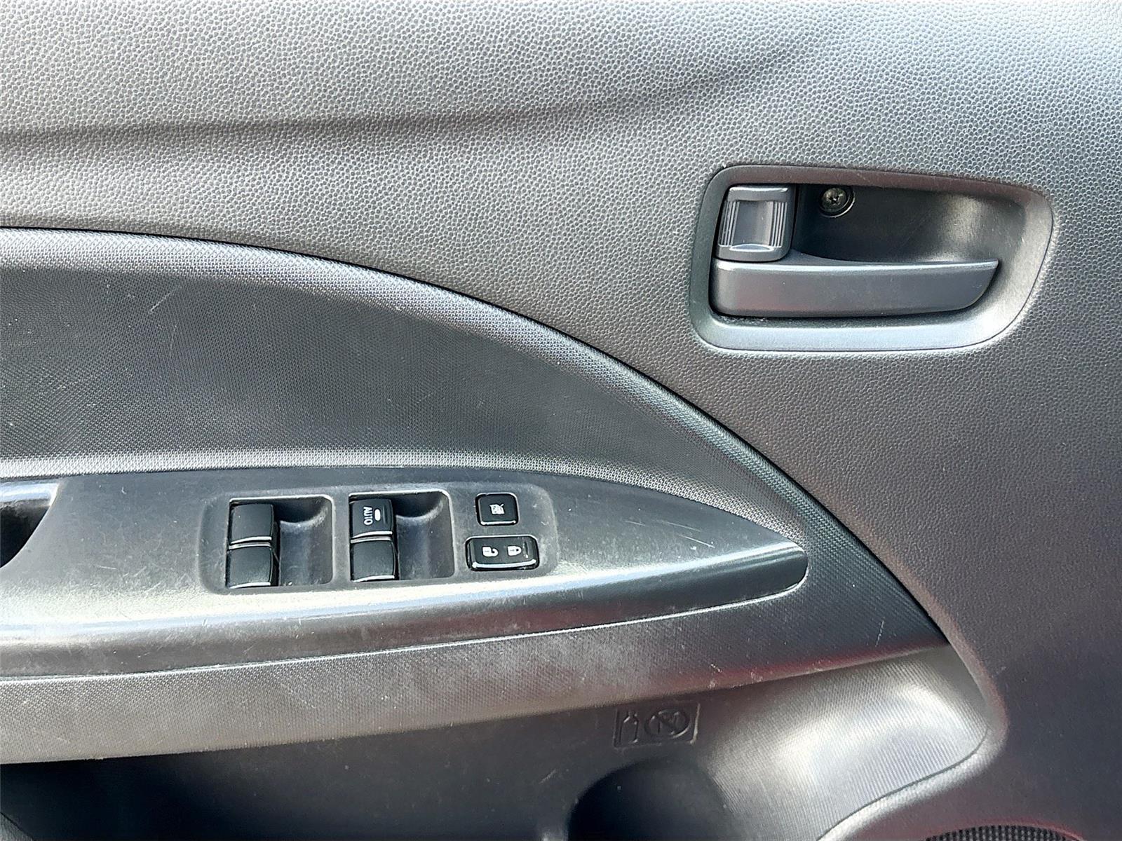 2021 Mitsubishi Mirage ES