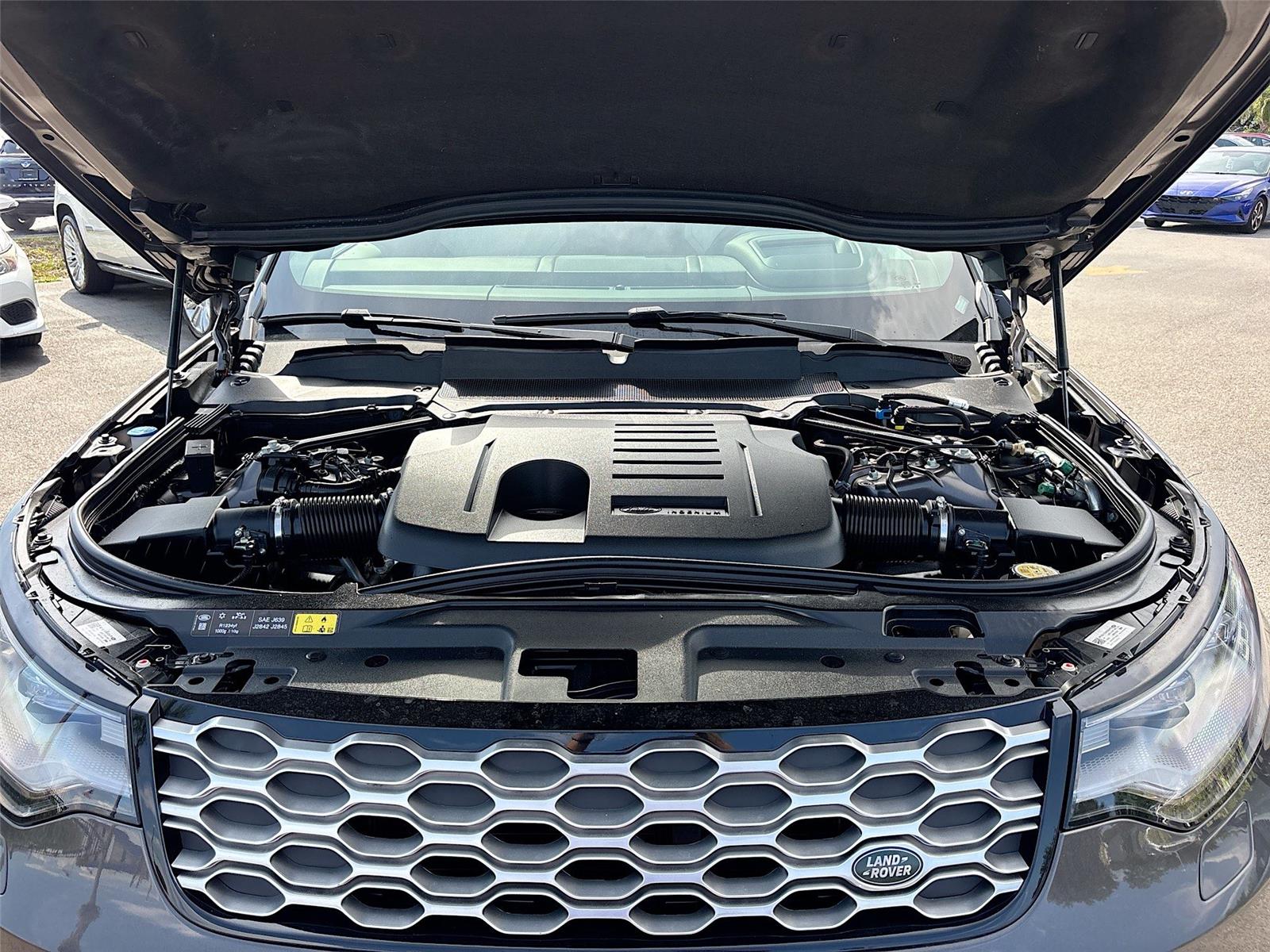 2024 Land Rover Discovery Metropolitan Edition