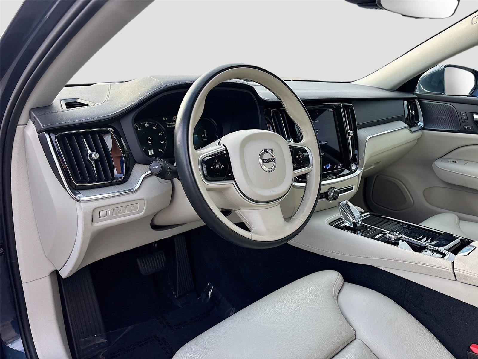 2022 Volvo S60 Recharge Plug-In Hybrid Inscription
