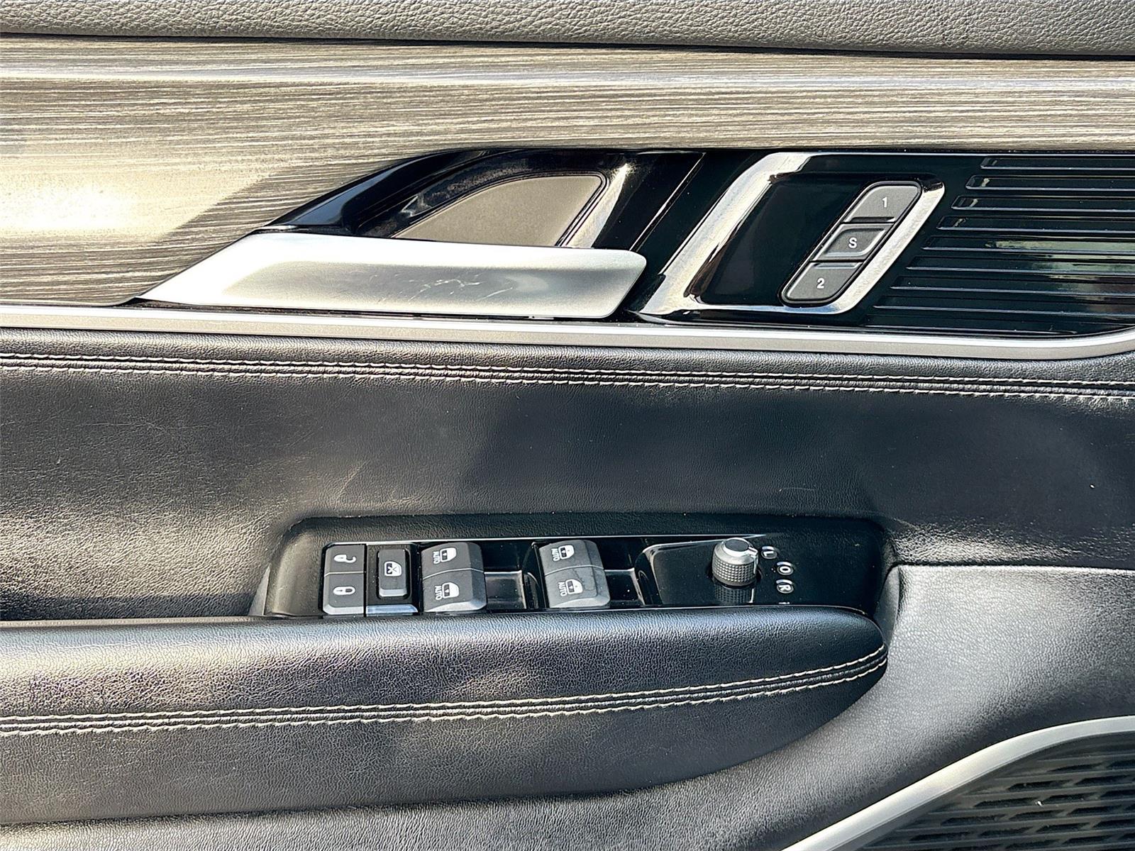 2024 Jeep Wagoneer L Series II