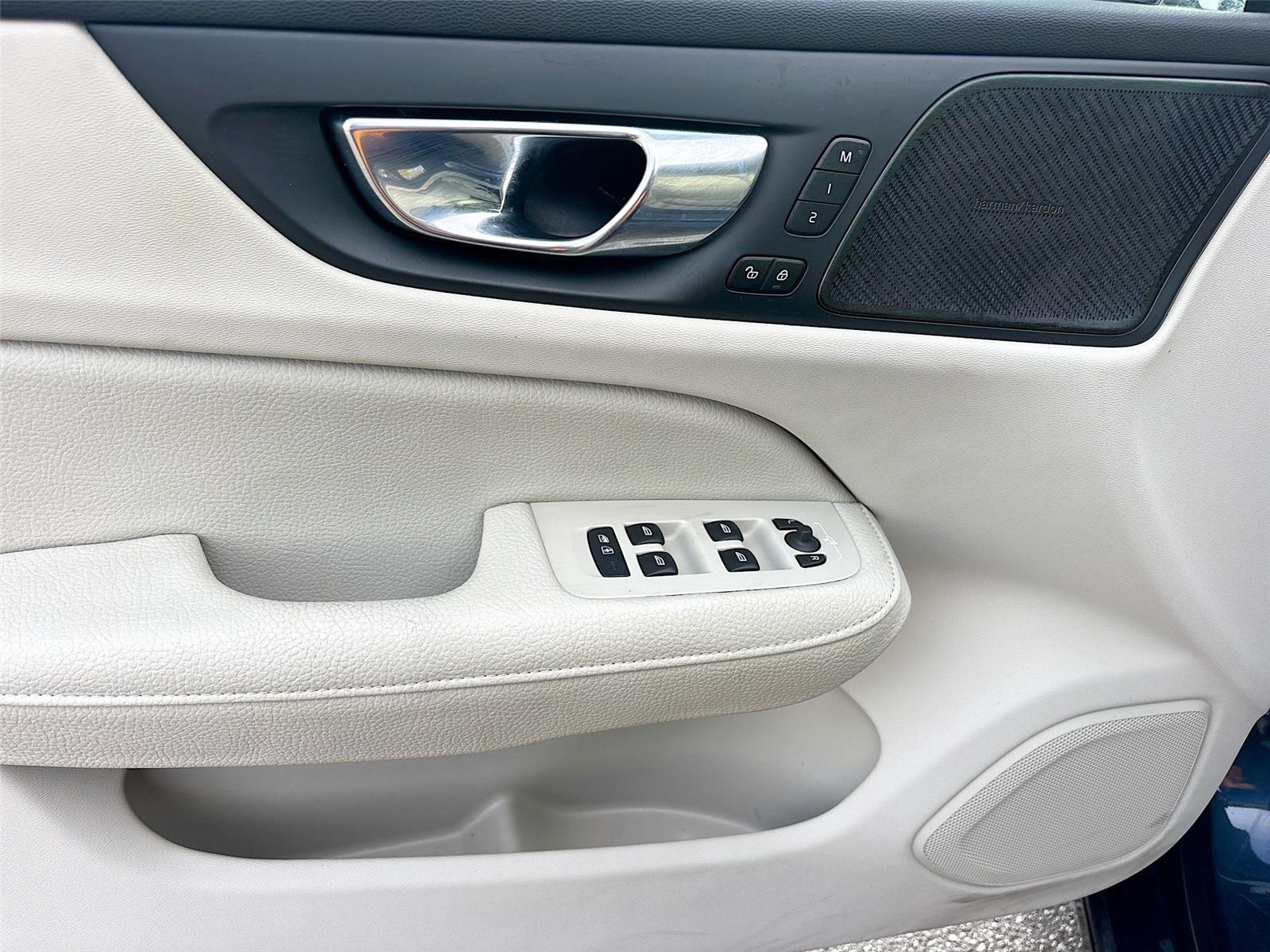 2022 Volvo S60 Recharge Plug-In Hybrid Inscription
