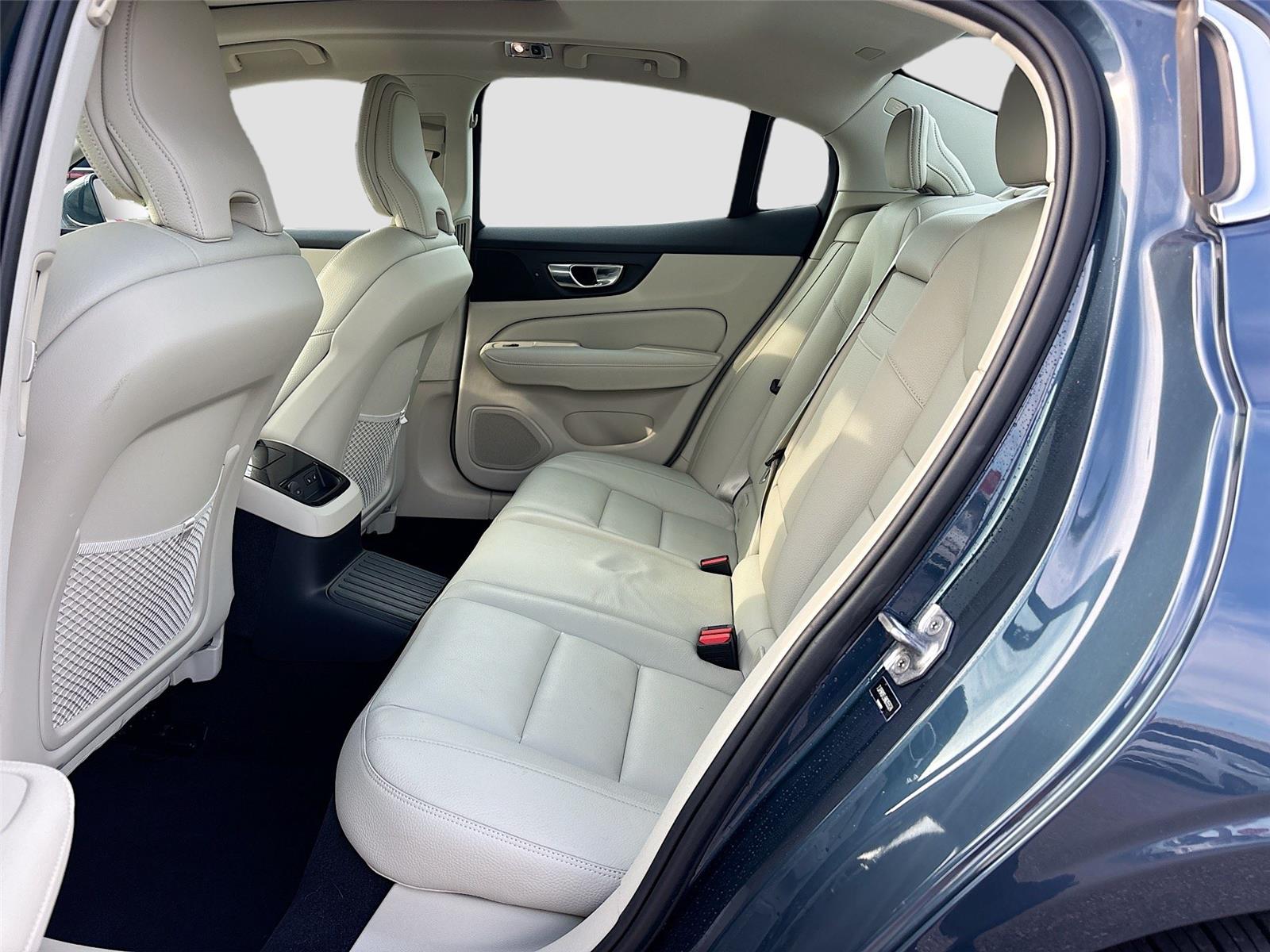 2022 Volvo S60 Recharge Plug-In Hybrid Inscription