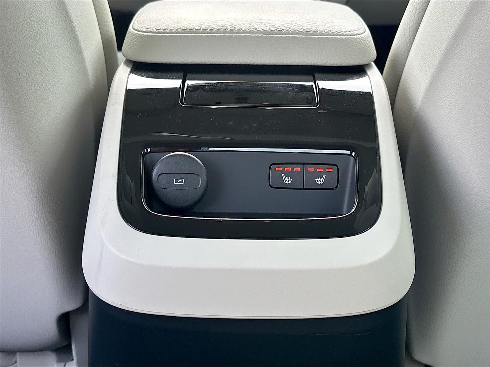 2022 Volvo S60 Recharge Plug-In Hybrid Inscription