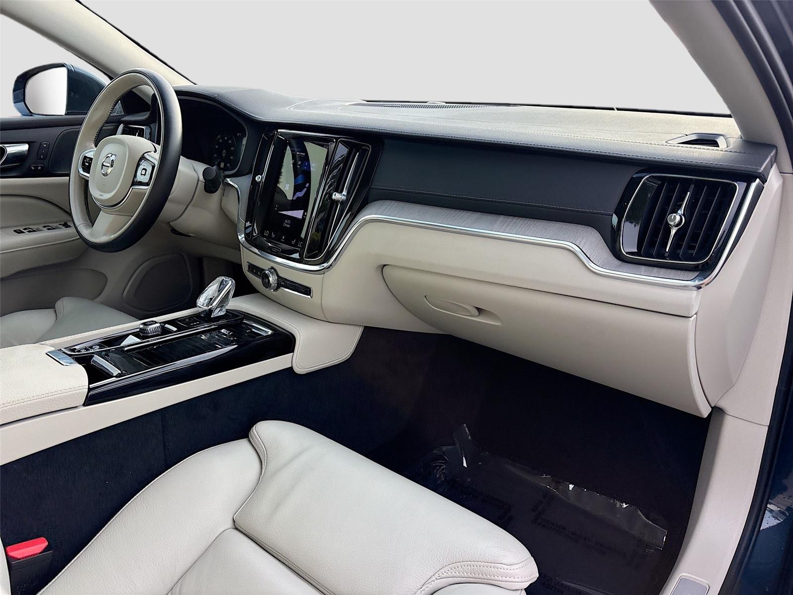 2022 Volvo S60 Recharge Plug-In Hybrid Inscription