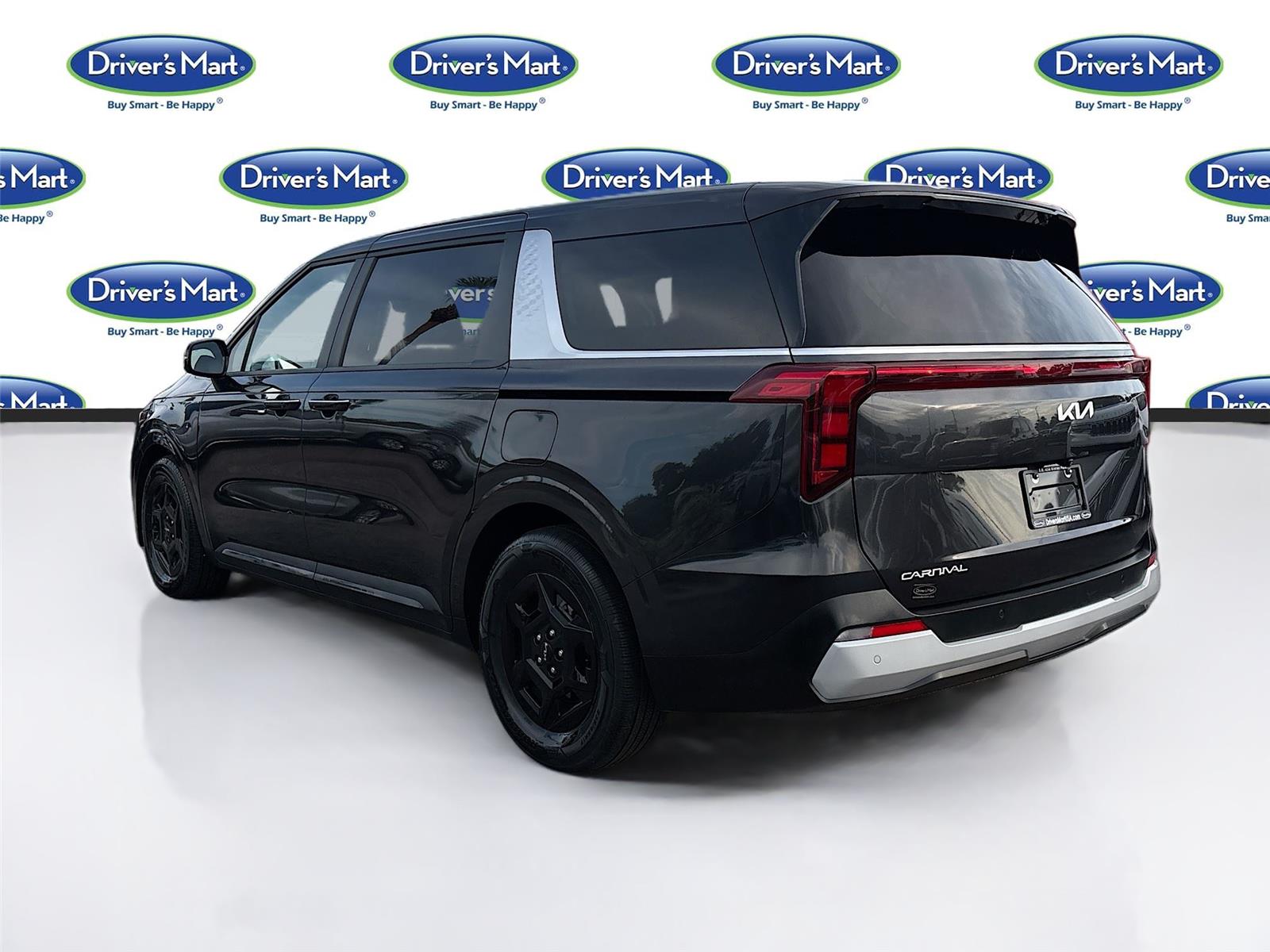 2025 Kia Carnival LXS