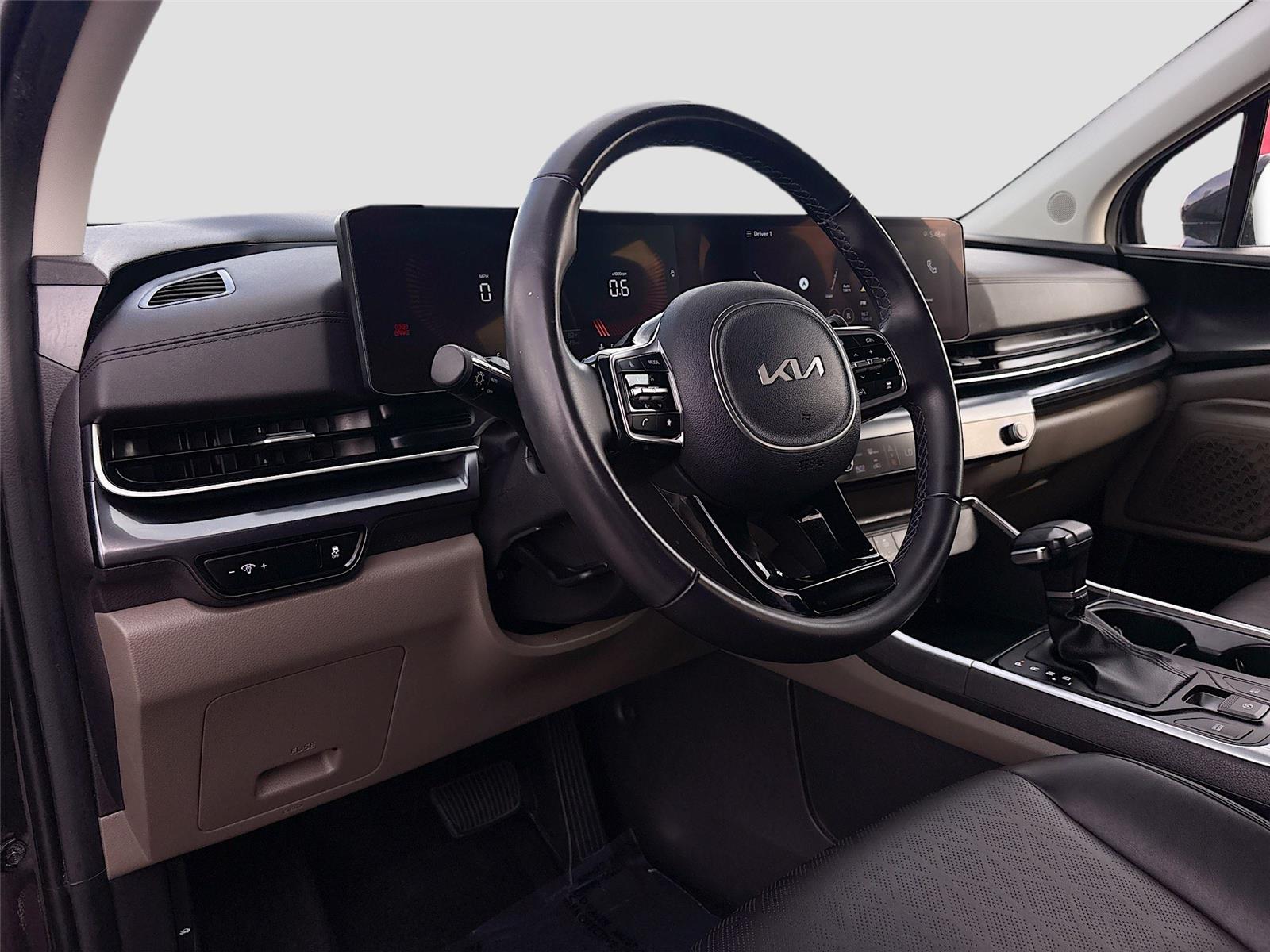 2025 Kia Carnival LXS