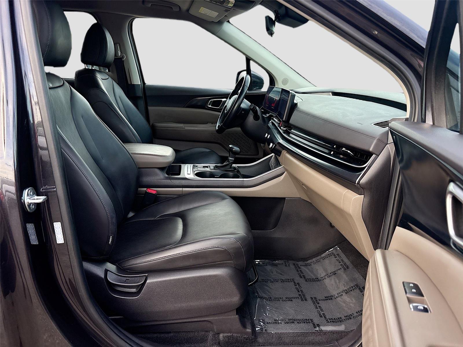 2025 Kia Carnival LXS