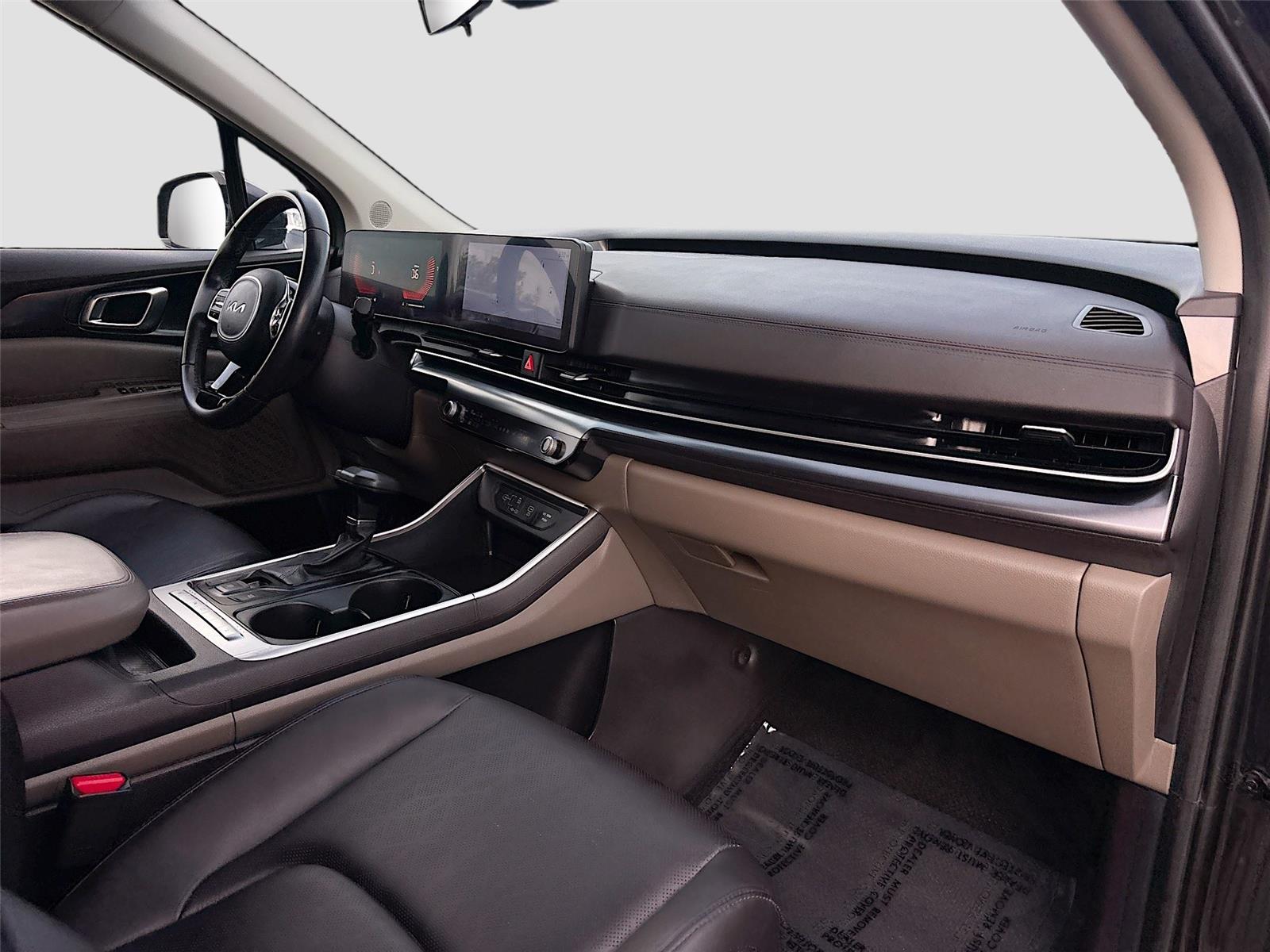 2025 Kia Carnival LXS