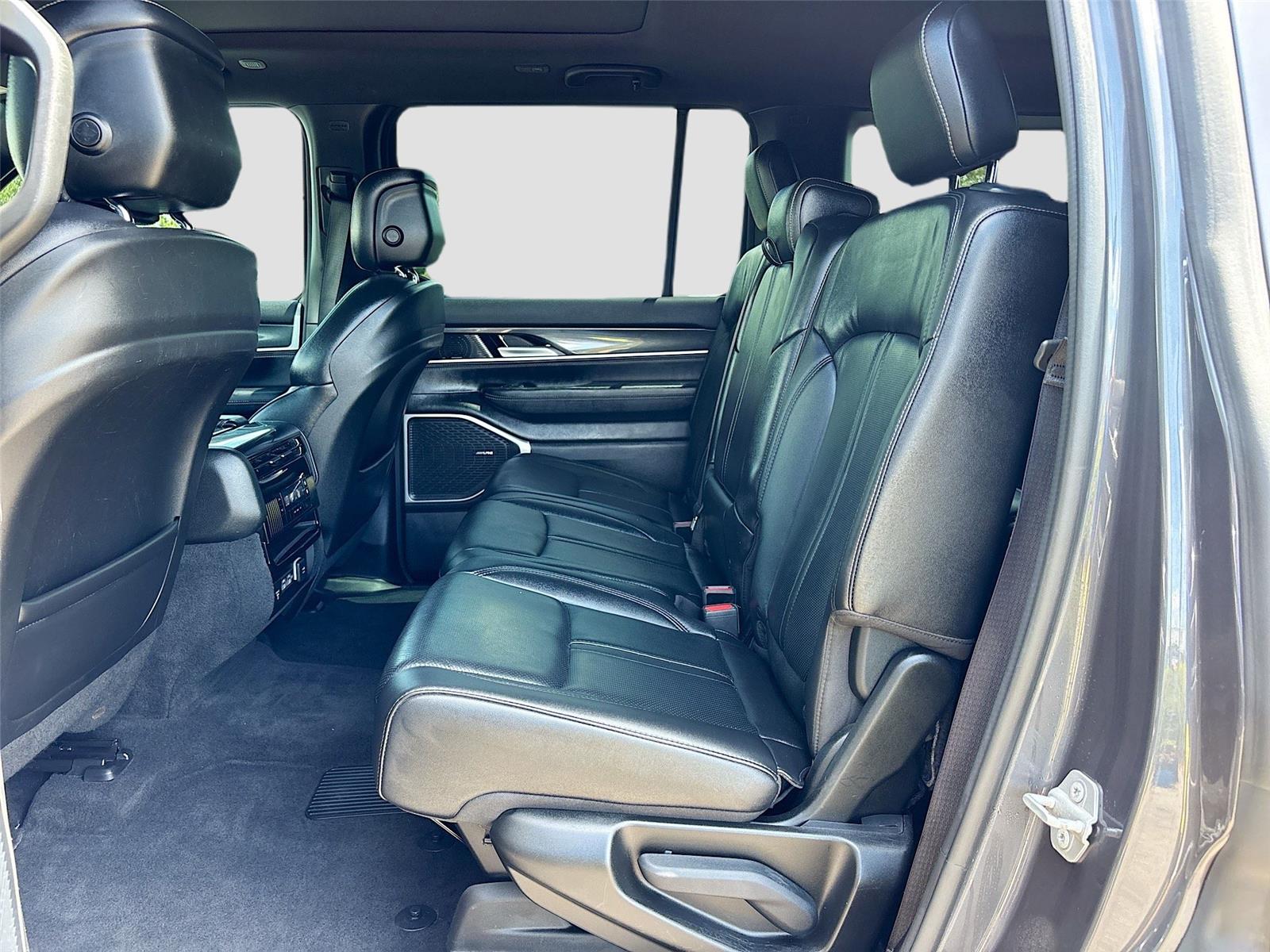 2022 Jeep Wagoneer Series I