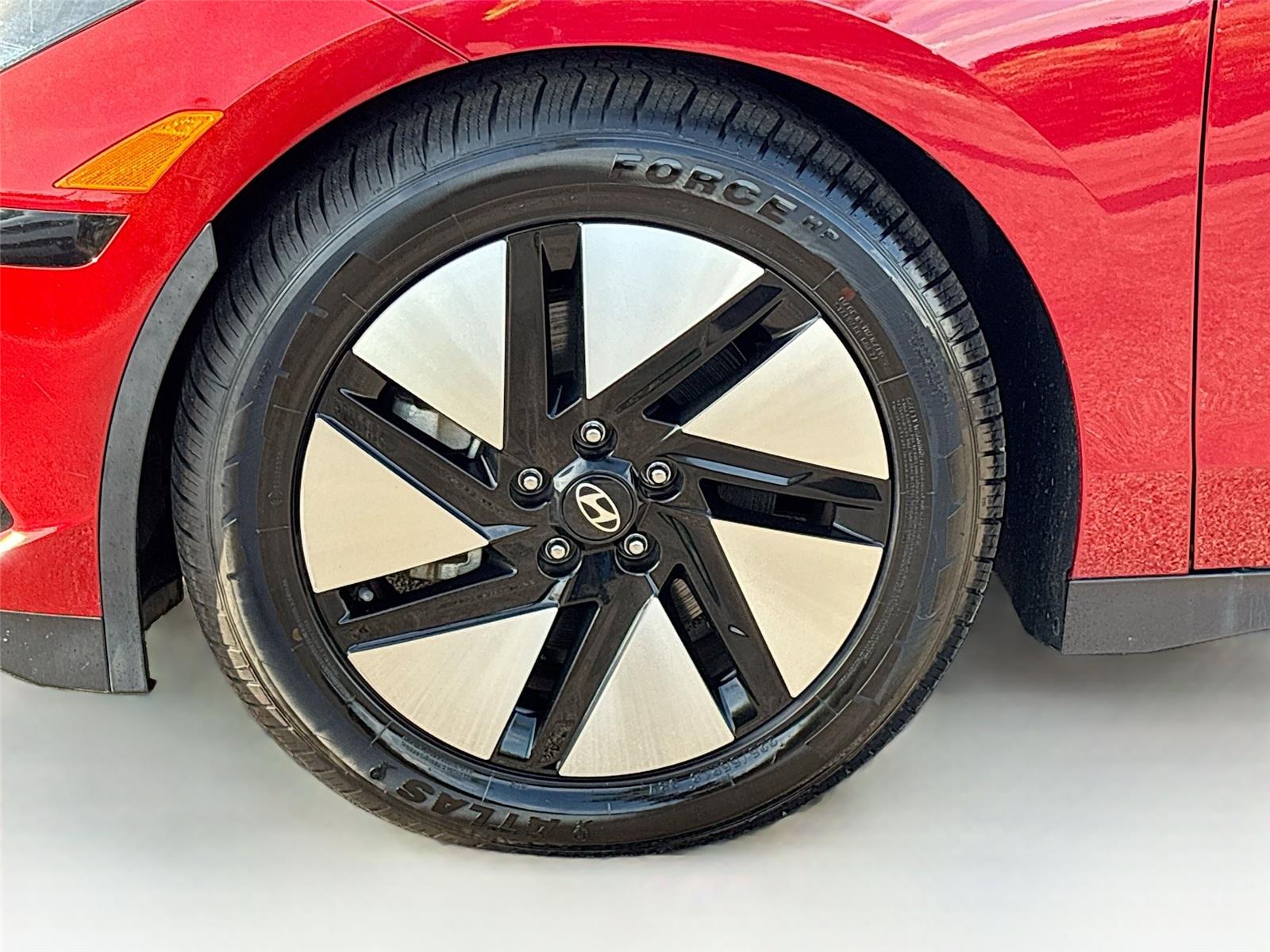 2024 Hyundai IONIQ 6 SE