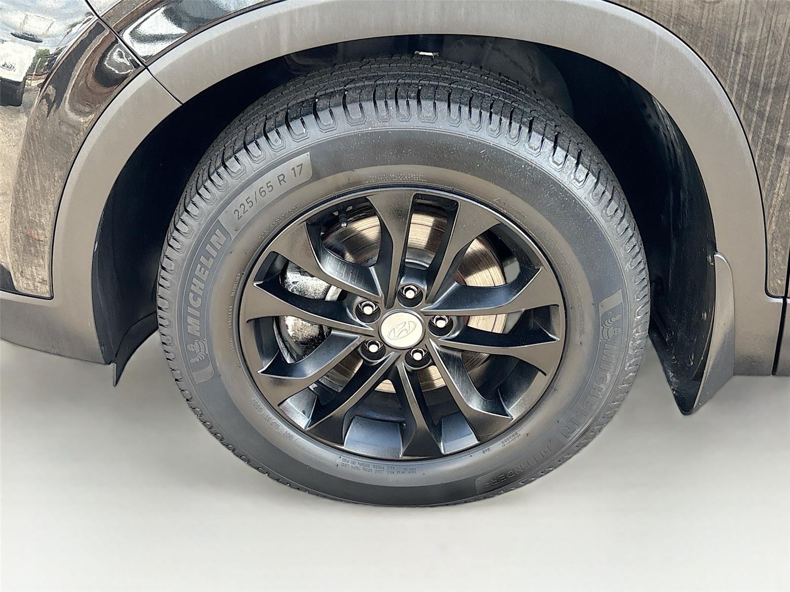 2020 Hyundai Santa Fe SE