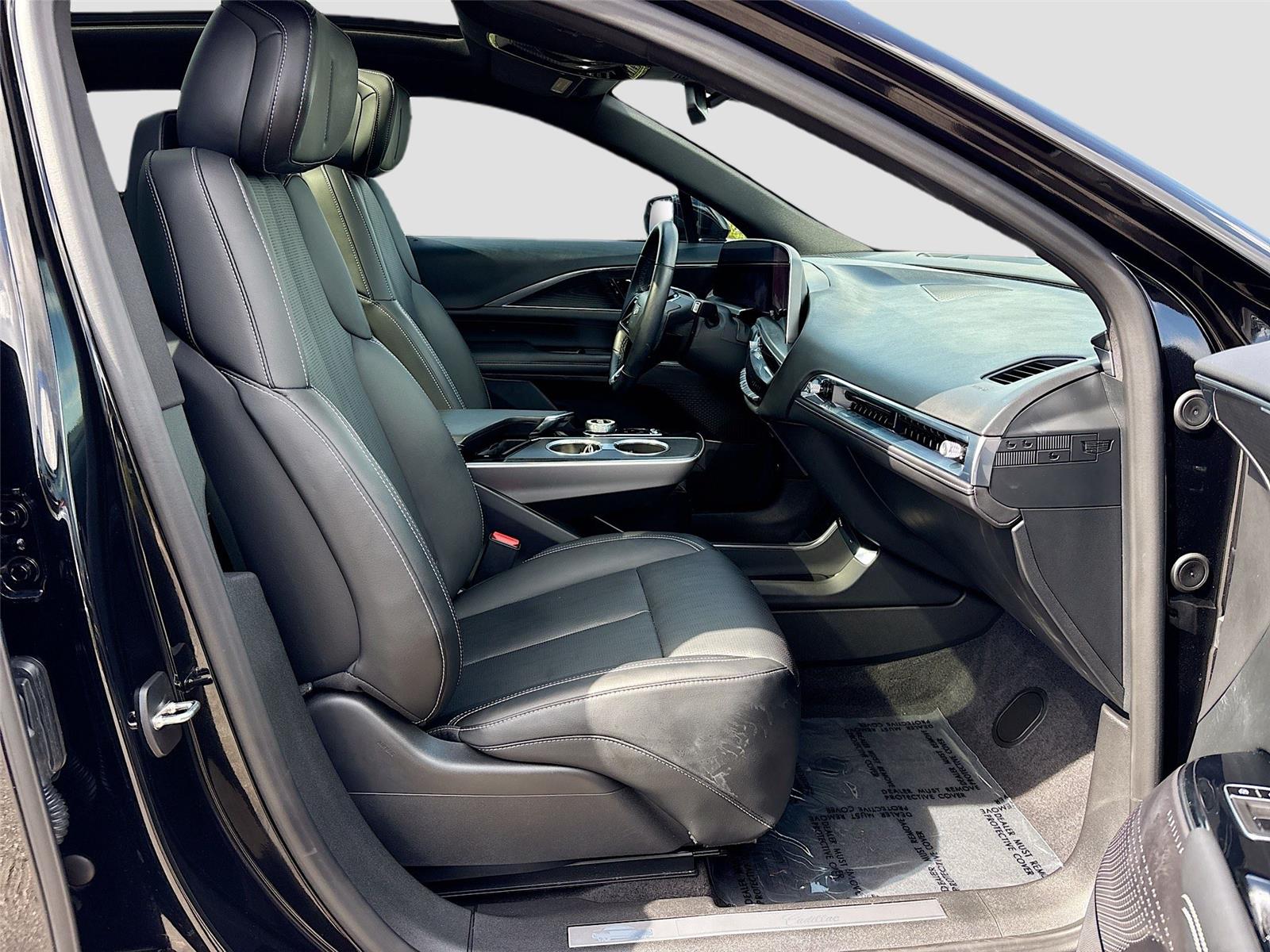 2024 Cadillac LYRIQ Luxury