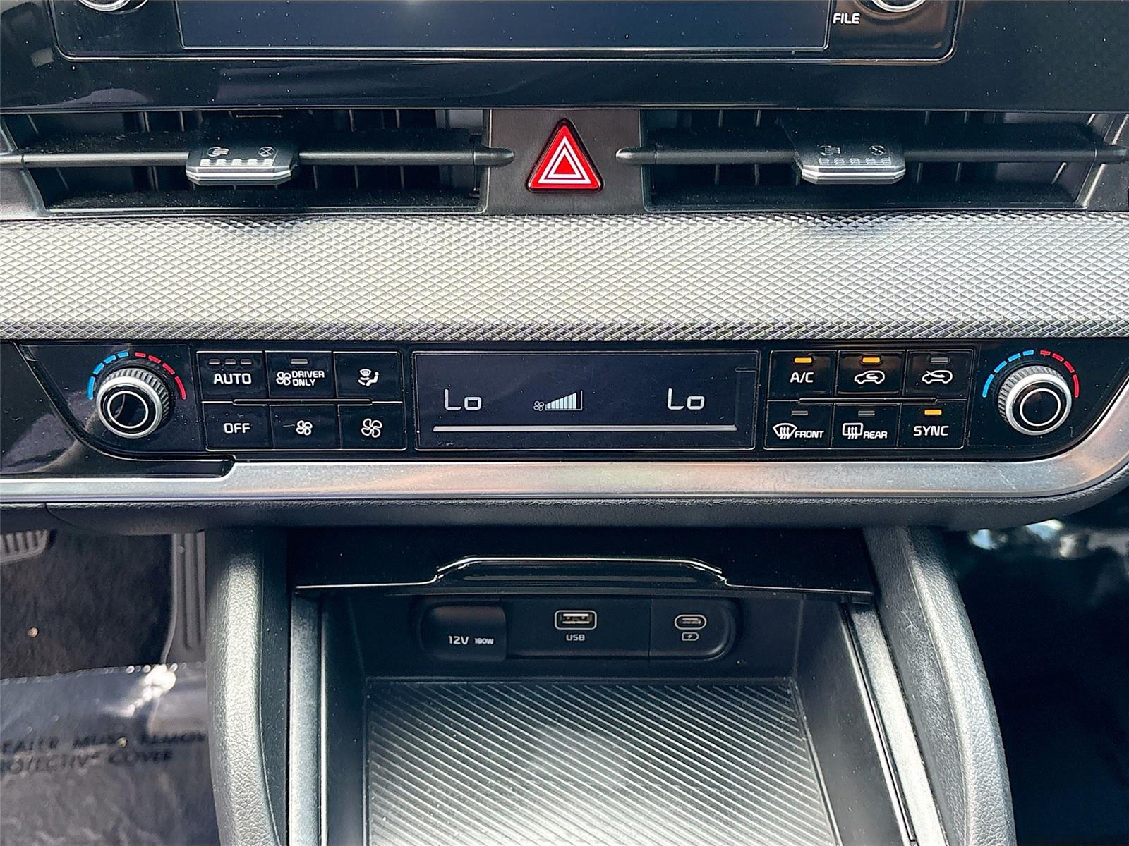 2023 Kia Sportage Hybrid LX