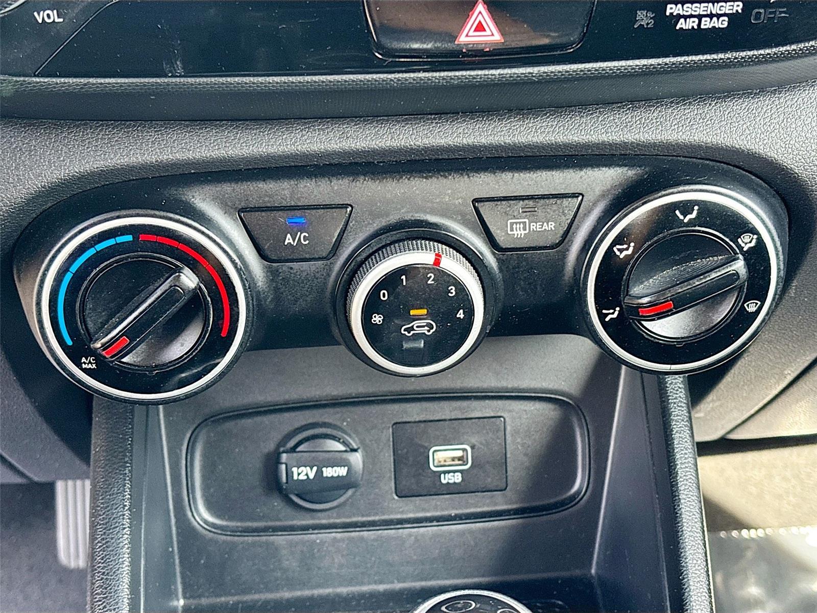 2021 Hyundai Venue SE