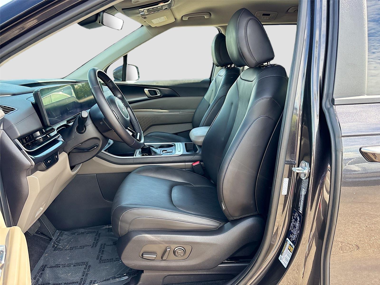 2025 Kia Carnival LXS