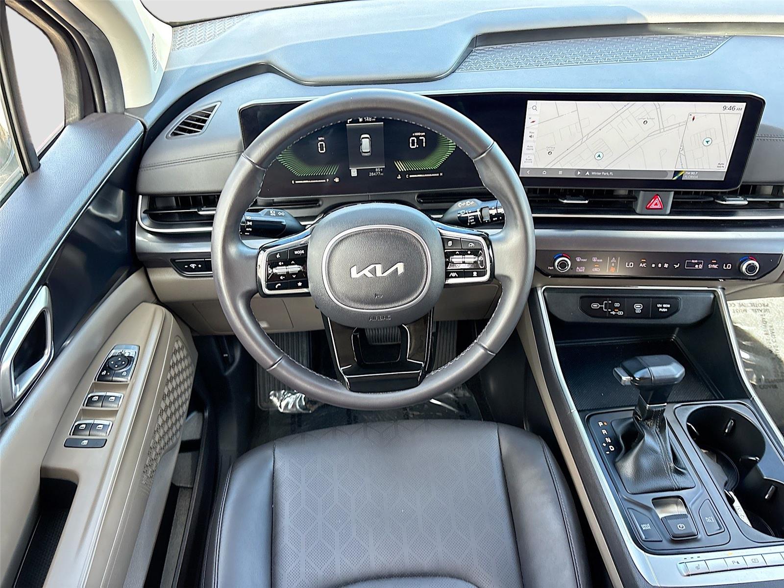 2025 Kia Carnival LXS