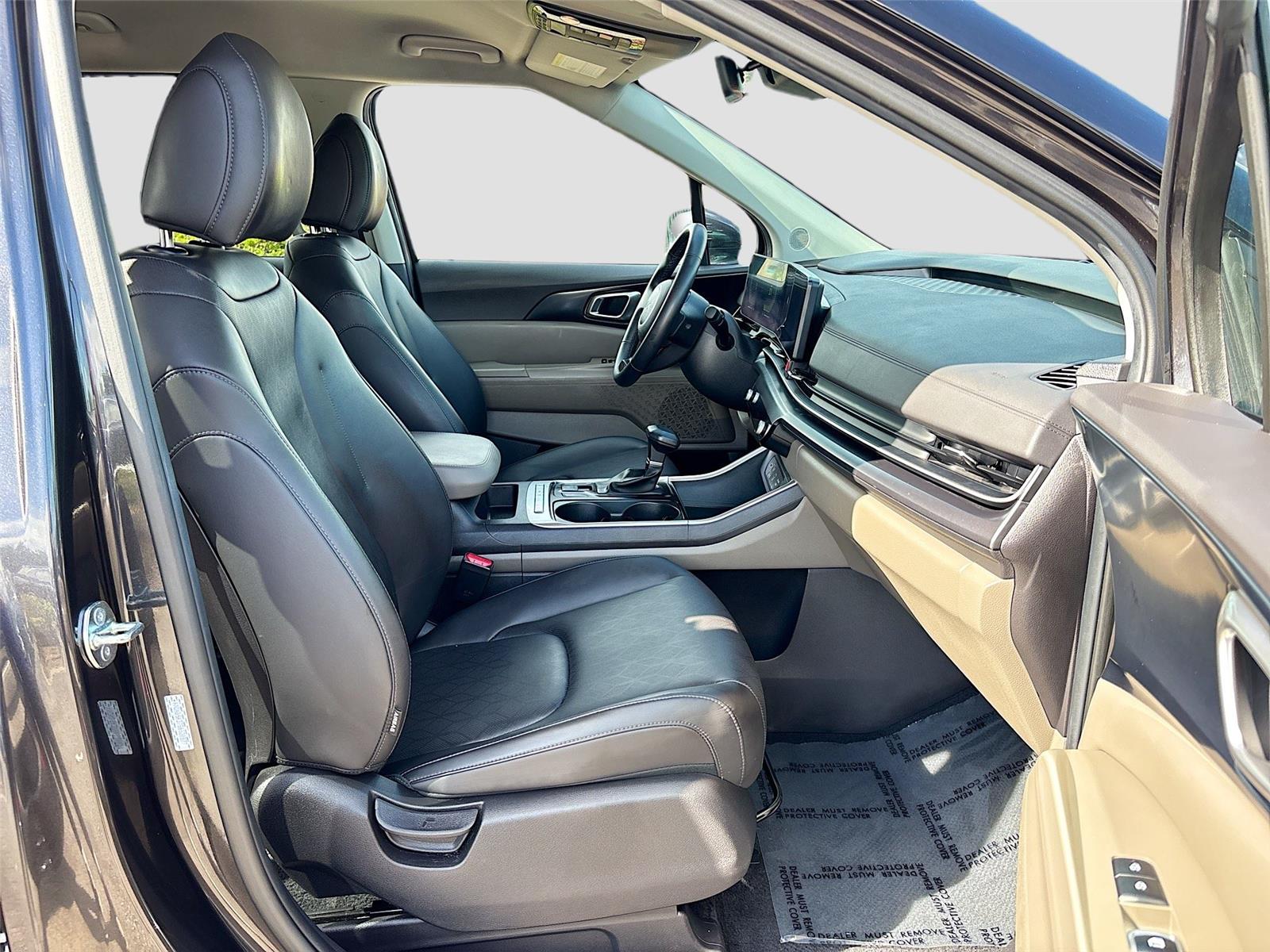 2025 Kia Carnival LXS