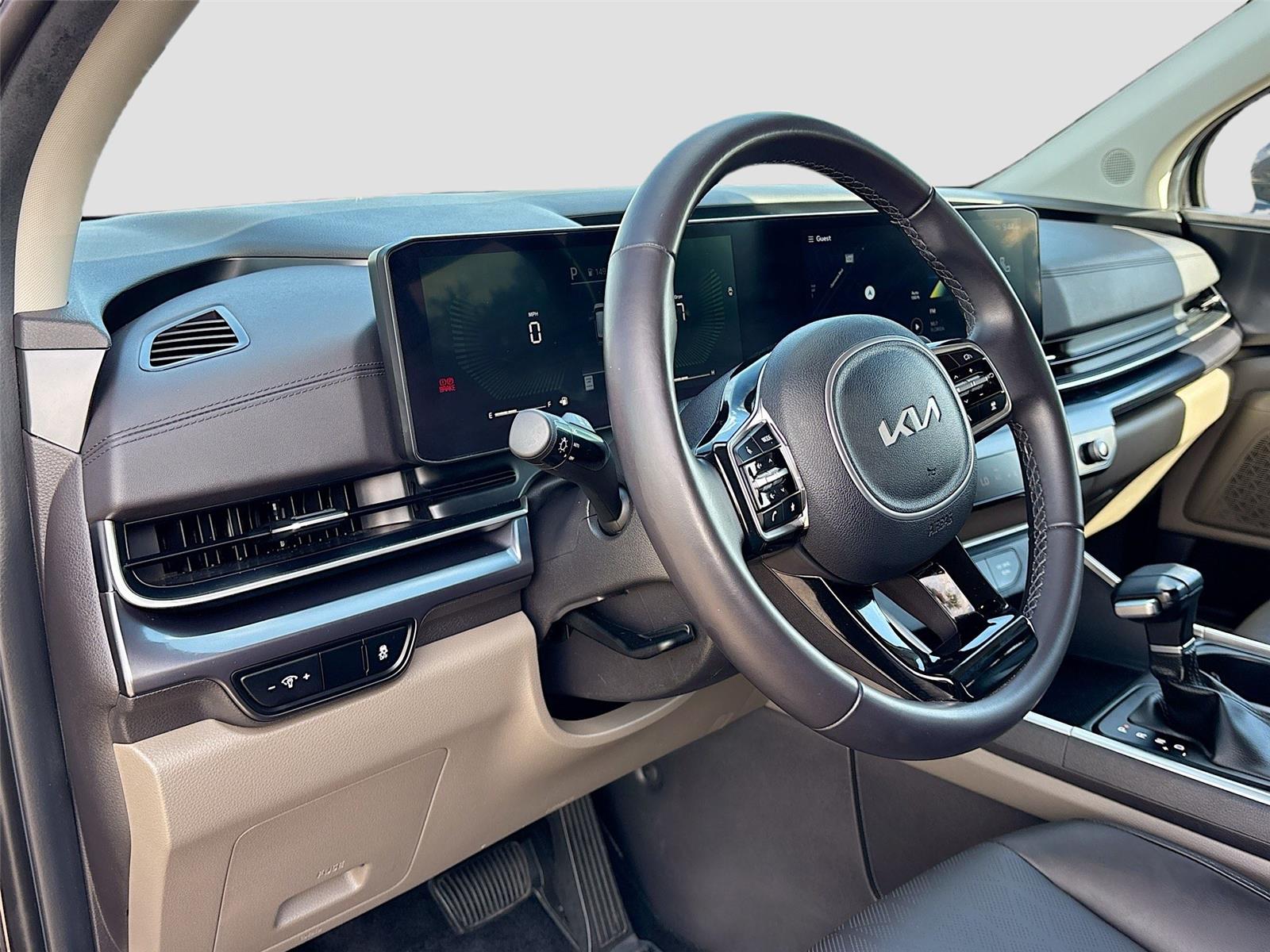 2025 Kia Carnival LXS