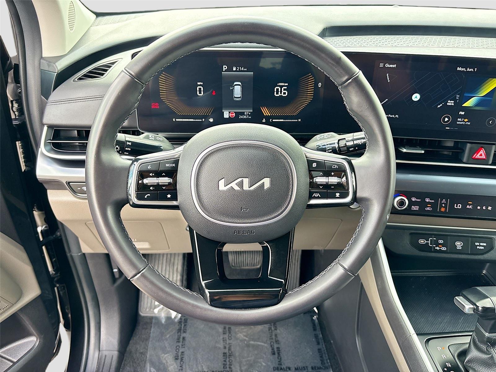 2025 Kia Carnival LXS