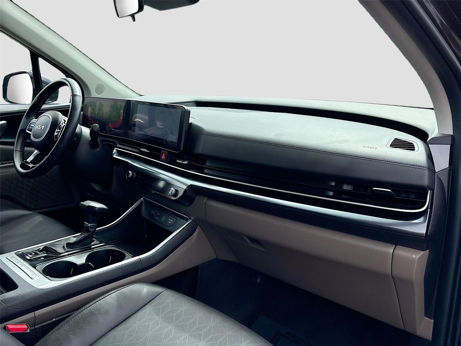 2025 Kia Carnival LXS
