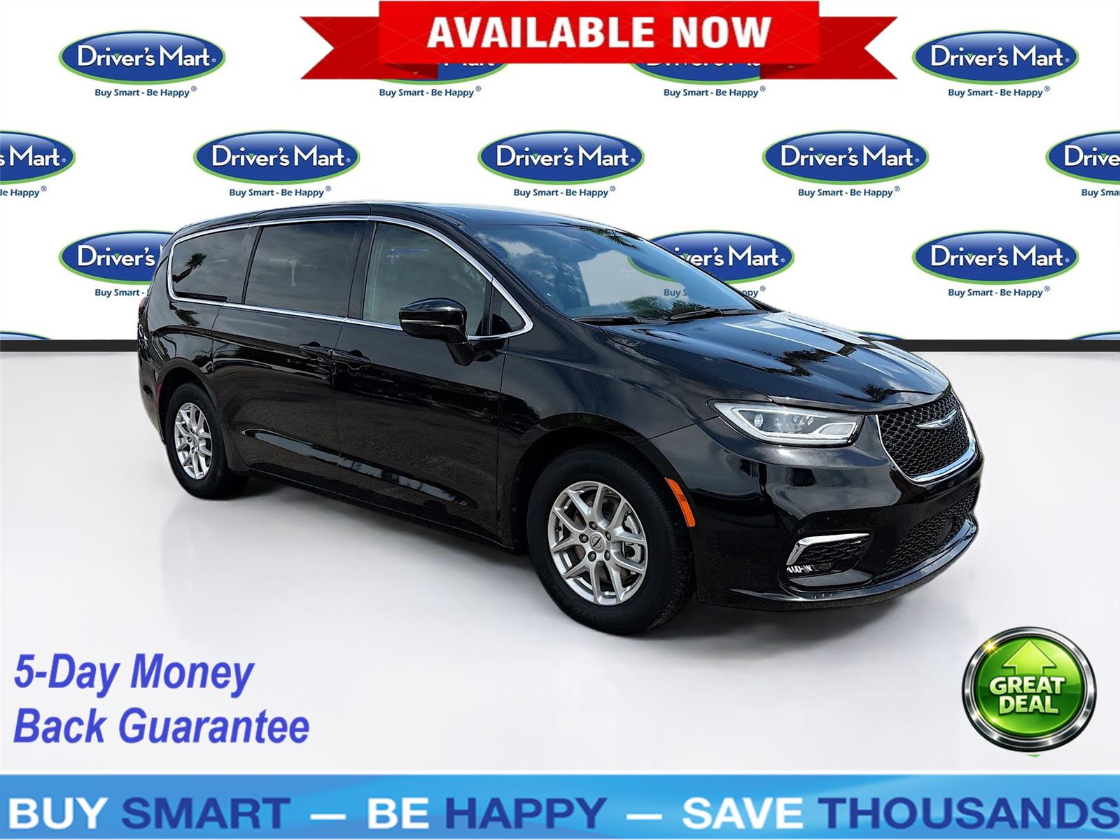 2025 Chrysler Pacifica Select's photo