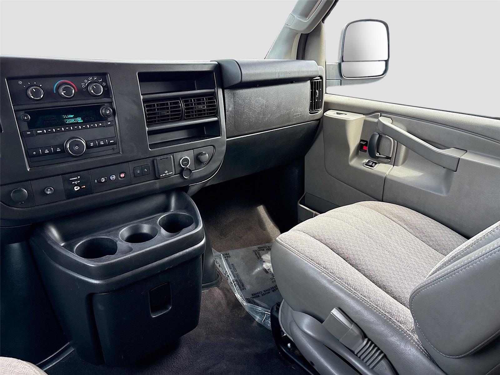 2020 Chevrolet Express Passenger LT