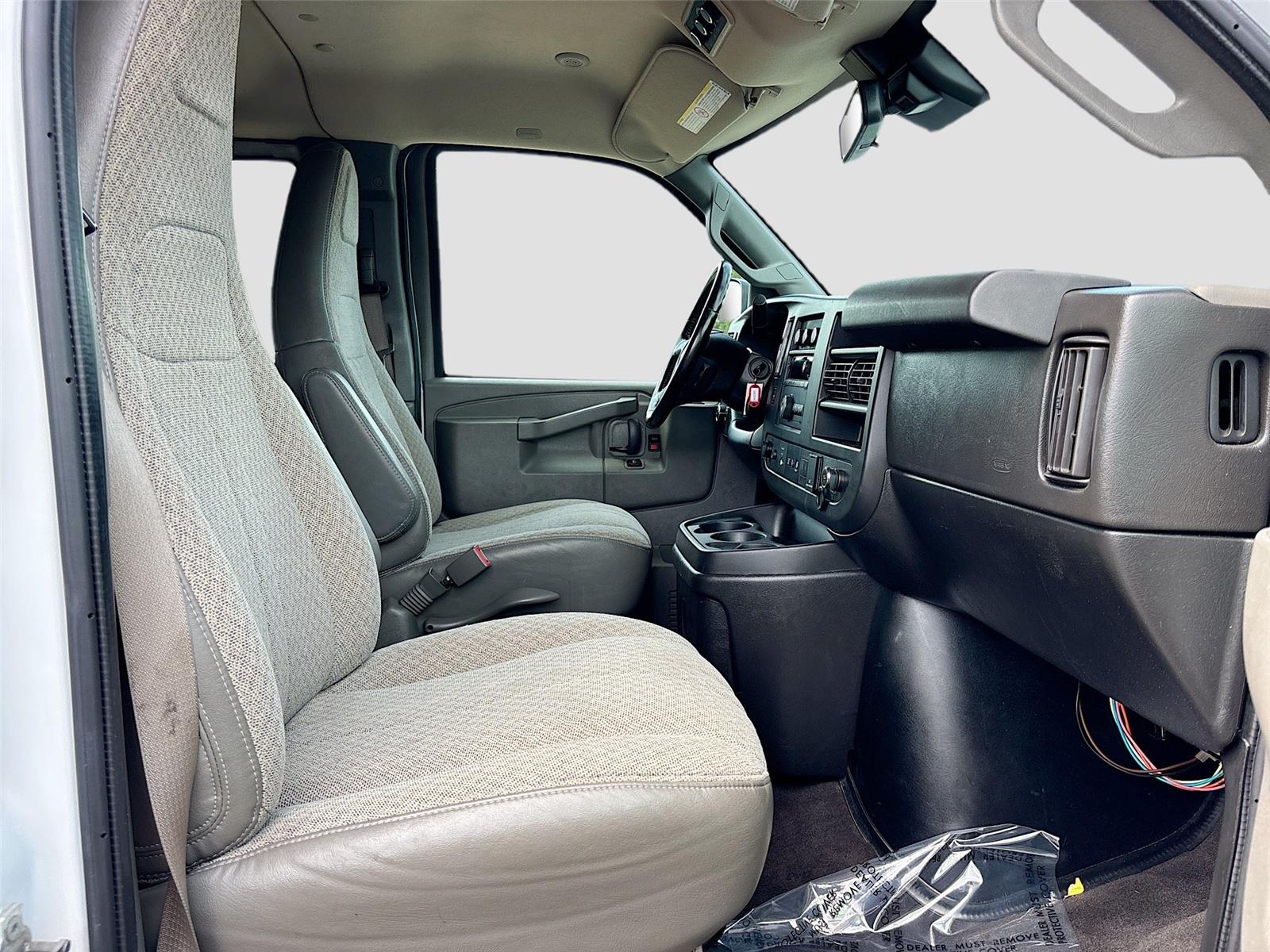 2020 Chevrolet Express Passenger LT